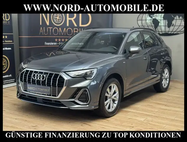 Audi Q3 view 7