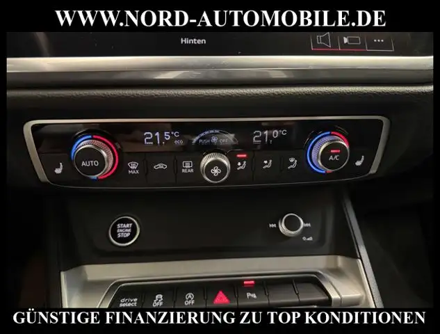 Audi Q3 view 25