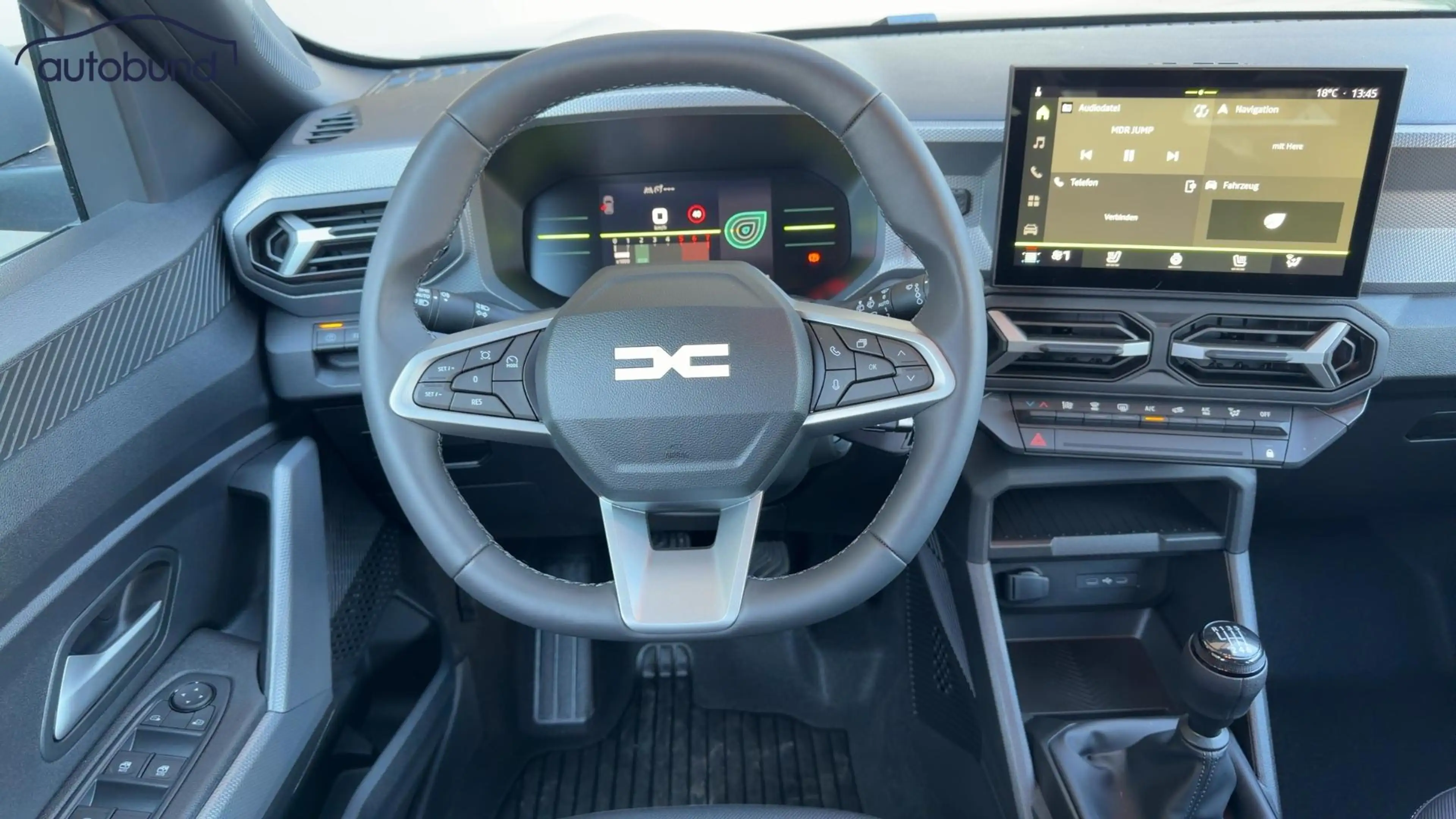 Dacia Duster III 1,2 TCe (MHEV) 140 Celebration Alu LED Link LRH NAV NBA PDC RFK SHA Shz — photo 9