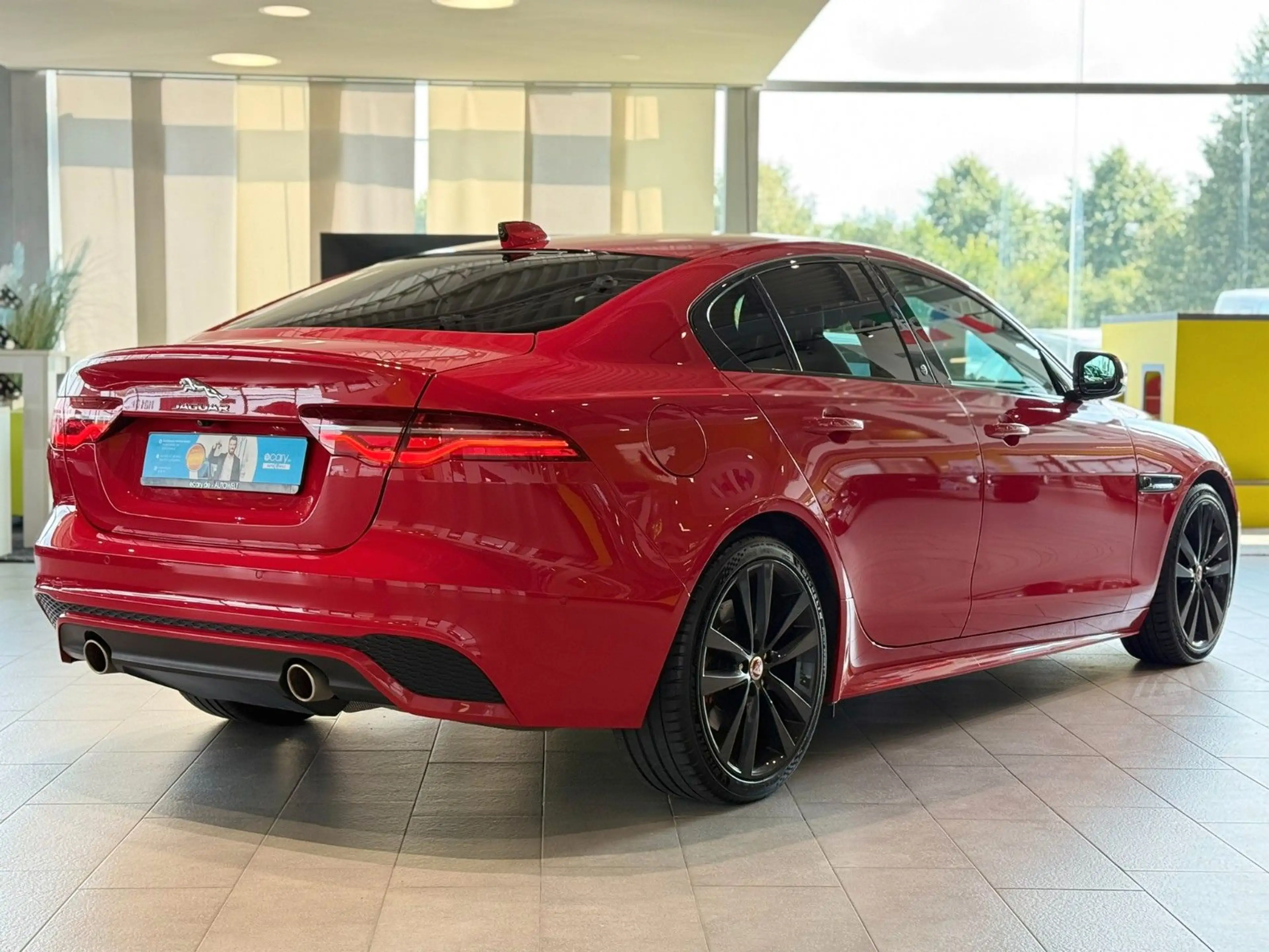 Jaguar XE R-Dynamic SE*HUD*360°*Meridian*Vollleder* — photo 8