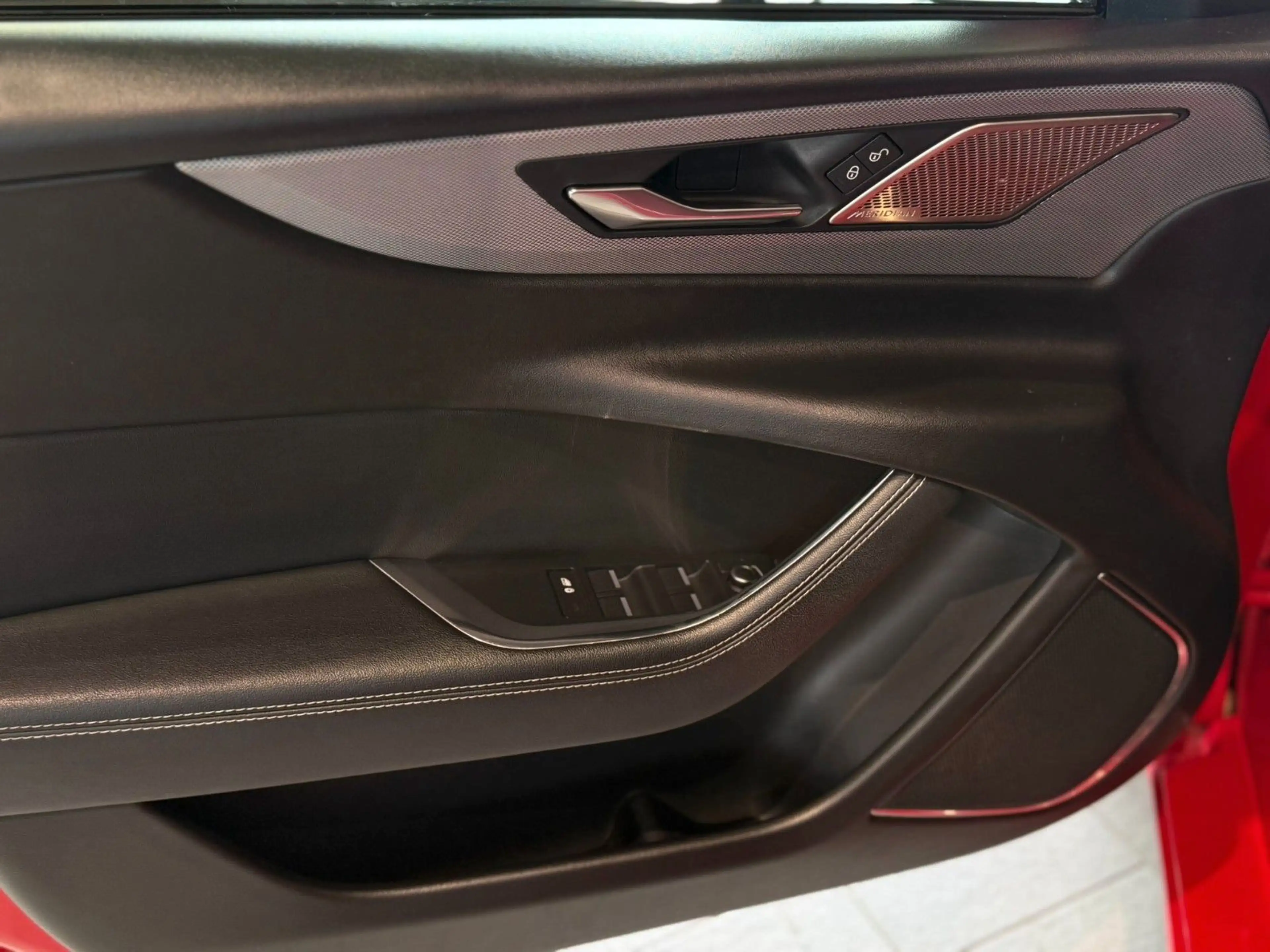 Jaguar XE R-Dynamic SE*HUD*360°*Meridian*Vollleder* — photo 12
