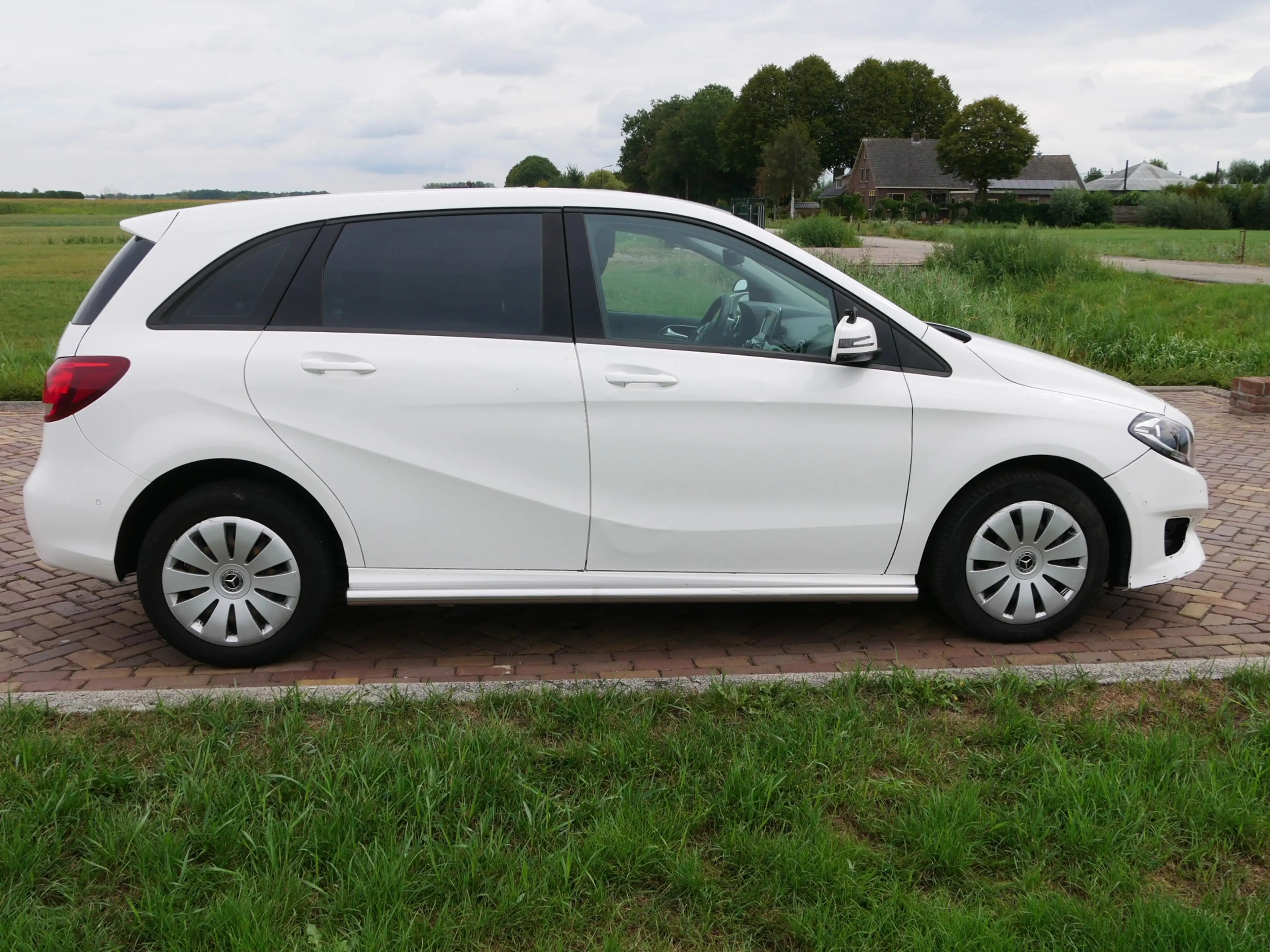Mercedes-Benz B 220 d AUT AC | EX POLICE MARGE CAR | — photo 6