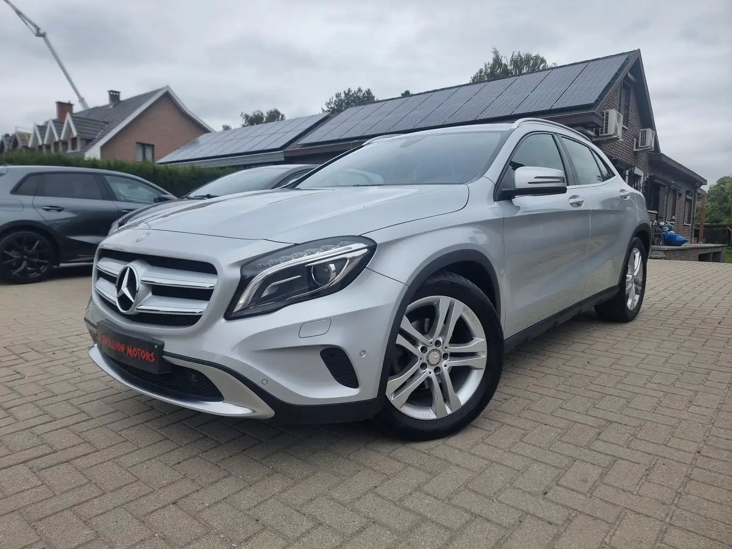 Mercedes-Benz GLA 180 TOP STAAT*GARANTIE*LED*AUTOMAAT Argent - 1