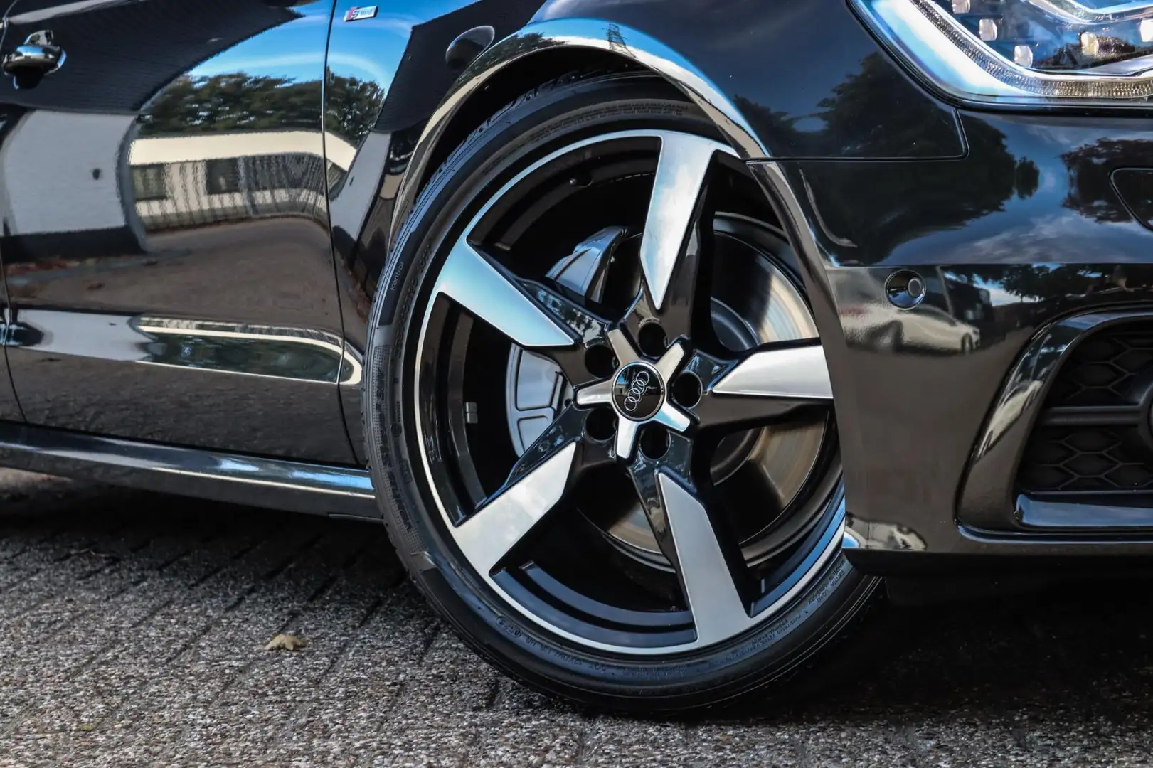 Audi A6 Limousine 3.0 TFSI Quattro 3X S-Line FACELIFT ACC Grijs - 2