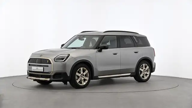 MINI Countryman SE All4 Favoured Trim