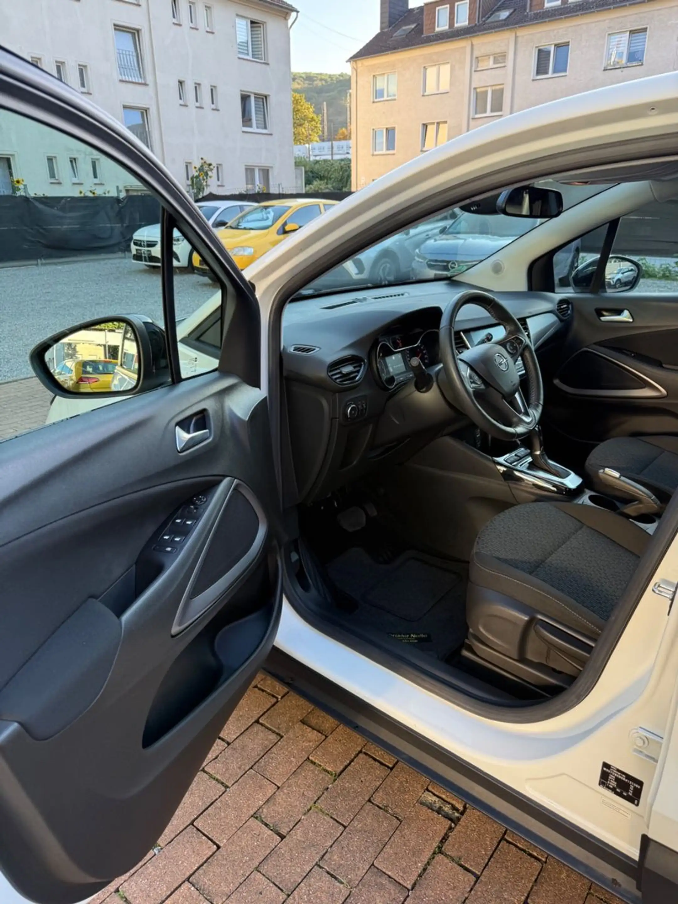 Opel Crossland X TÜV Inspektion NEU — photo 9