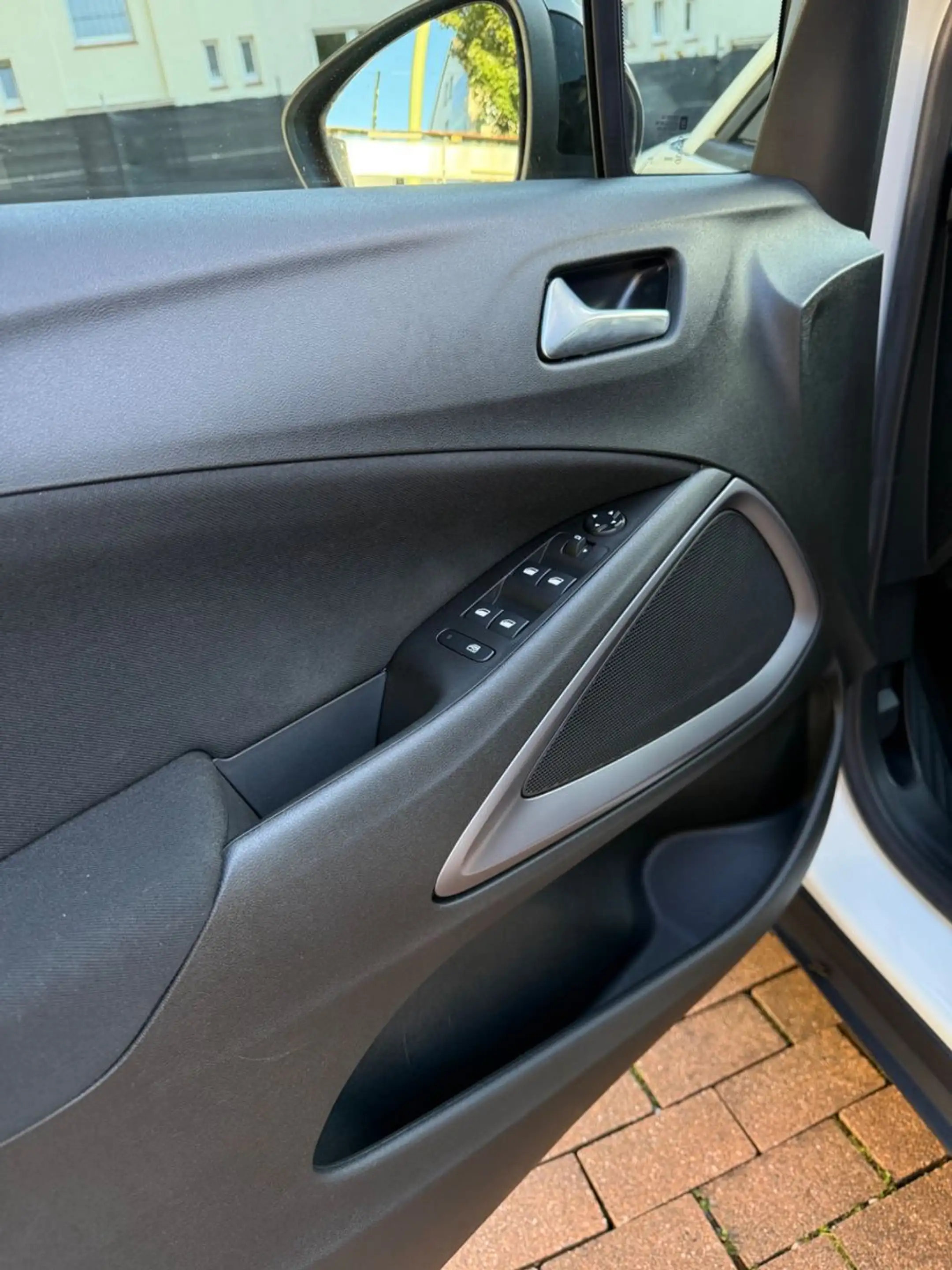 Opel Crossland X TÜV Inspektion NEU — photo 10