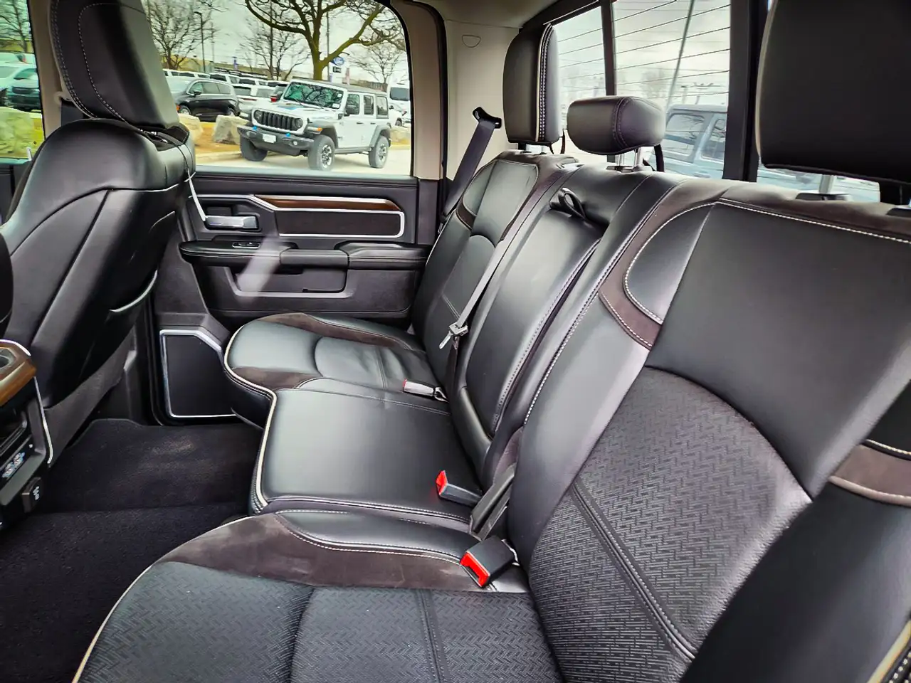 RAM 3500 снимка RAM 3500