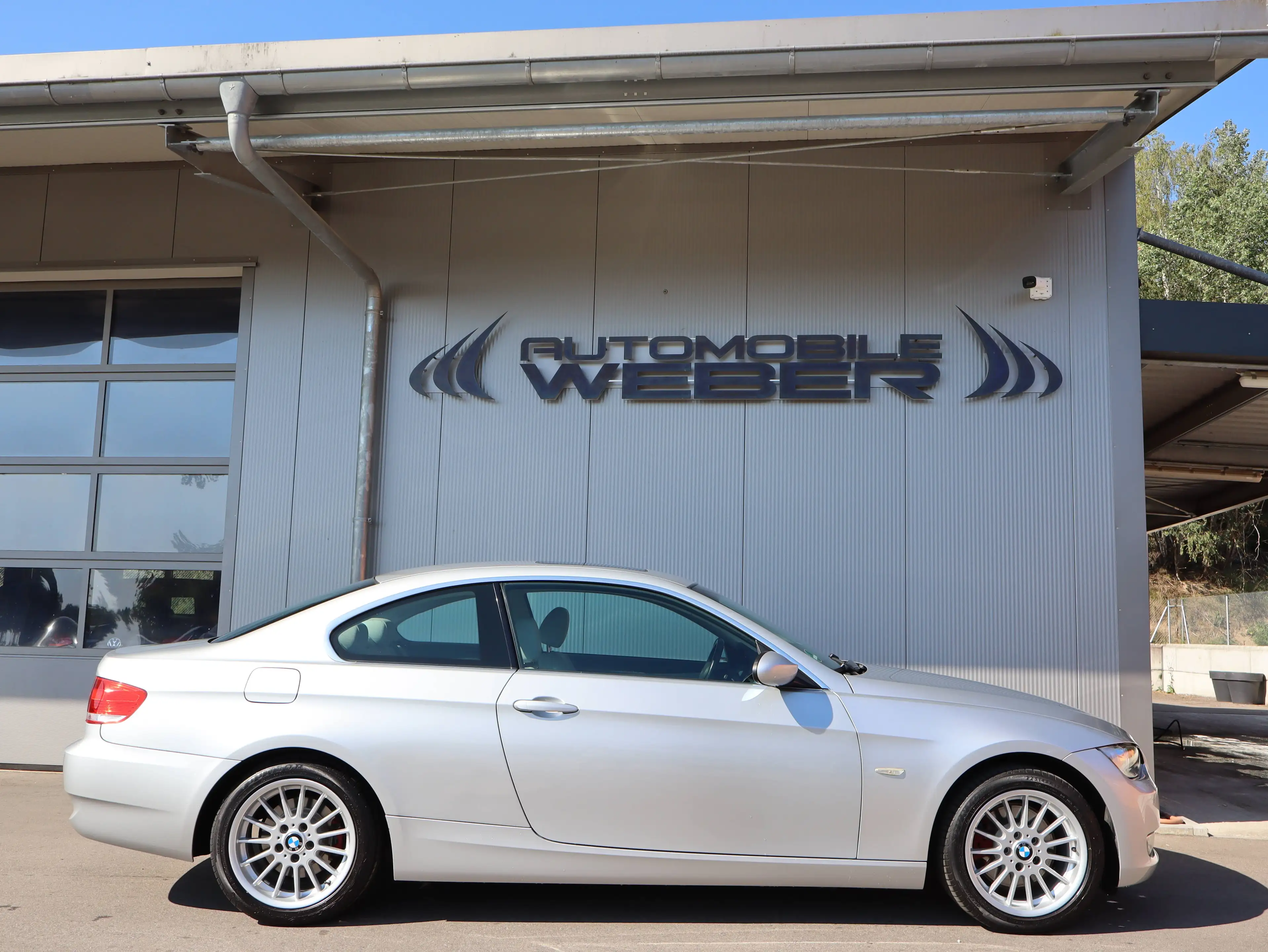 BMW 325 i Coupe *LEDER*XENON*EL.GLASSCHIEBEDACH*SHZ* — photo 2