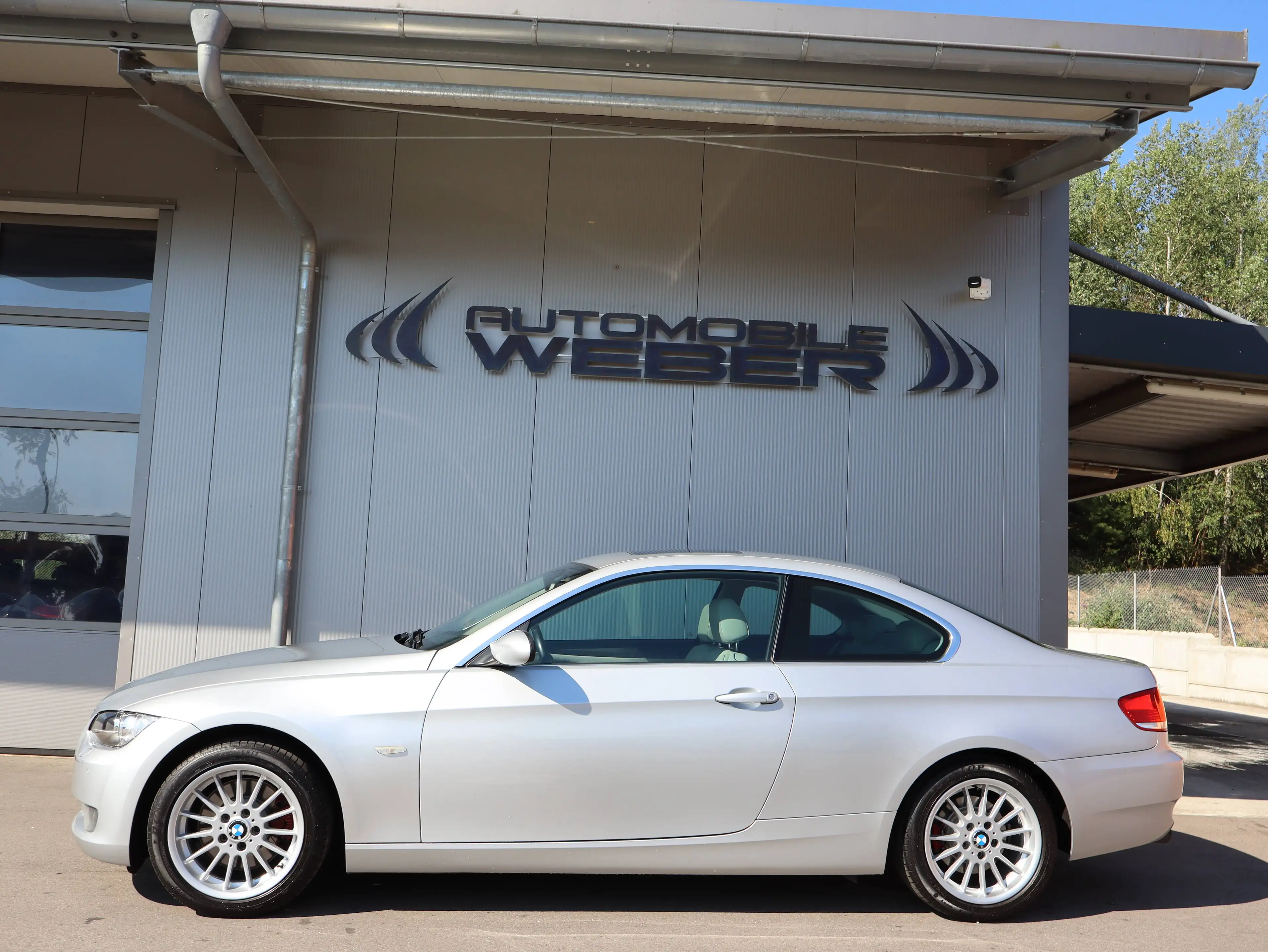 BMW 325 i Coupe *LEDER*XENON*EL.GLASSCHIEBEDACH*SHZ* — photo 6