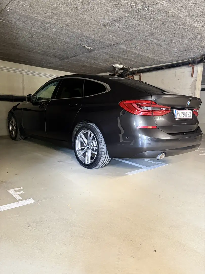 BMW 620 620d Gran Turismo Aut. Grau - 2