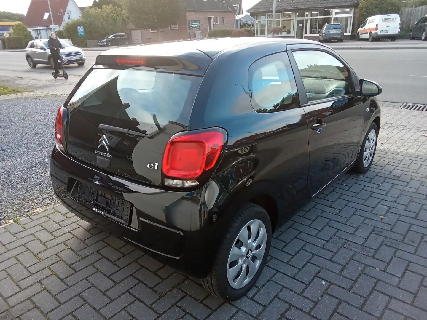 Citroen C1 Feel, TÜV NEU, 1Jahr Gewährleistung Schwarz - 2
