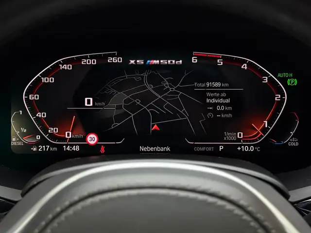 BMW X5 M view 15