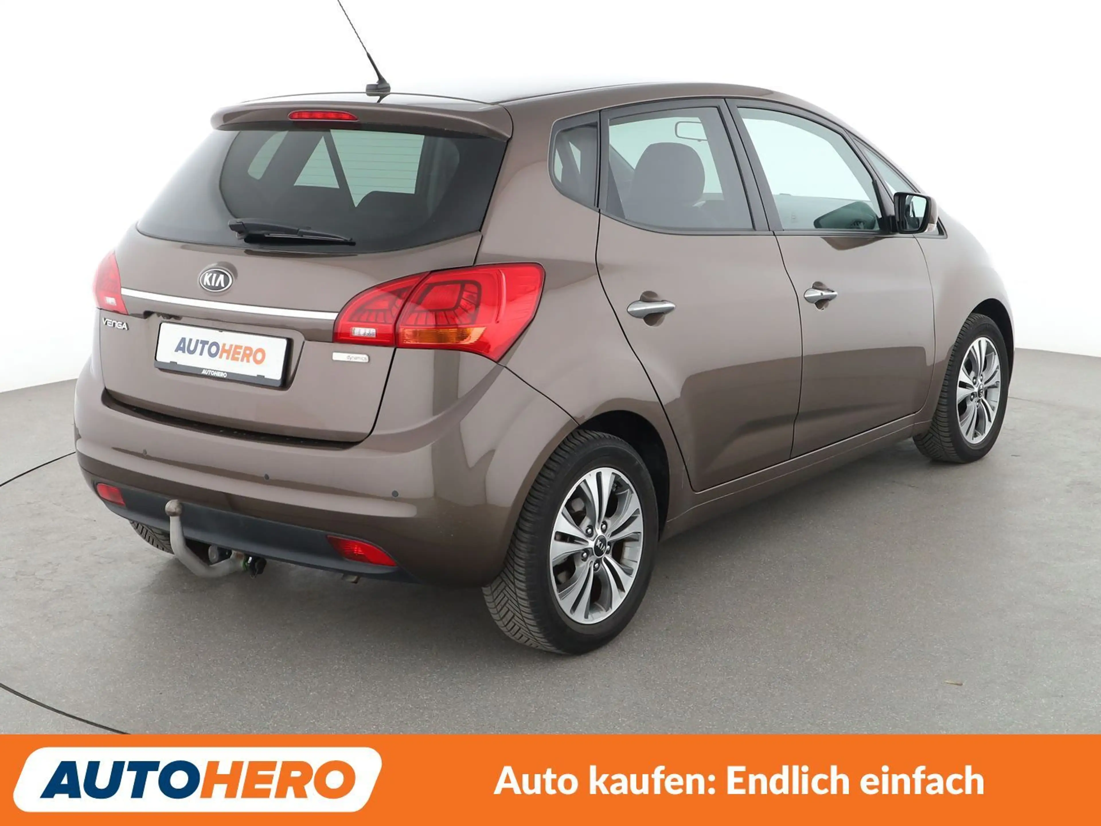 Kia Venga 1.6 Dream Team *NAVI*CAM*SHZ*LHZ*ALU*AHK* — photo 6