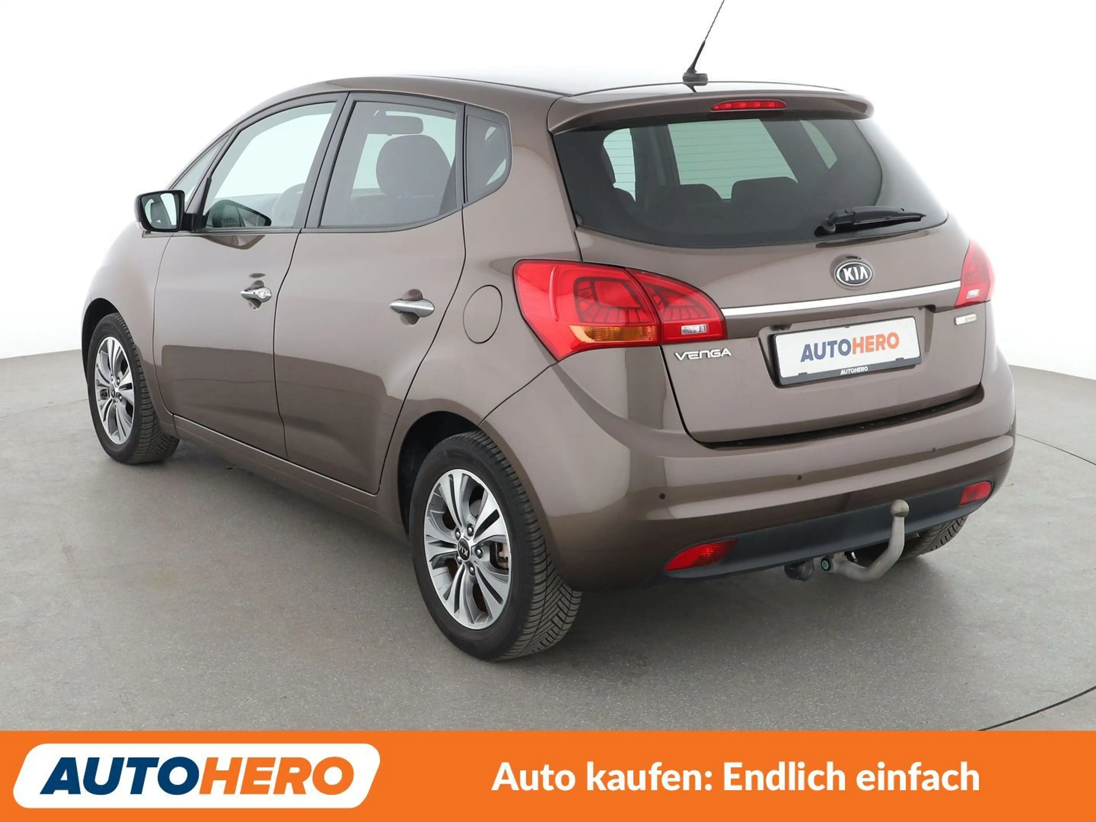 Kia Venga 1.6 Dream Team *NAVI*CAM*SHZ*LHZ*ALU*AHK* — photo 4