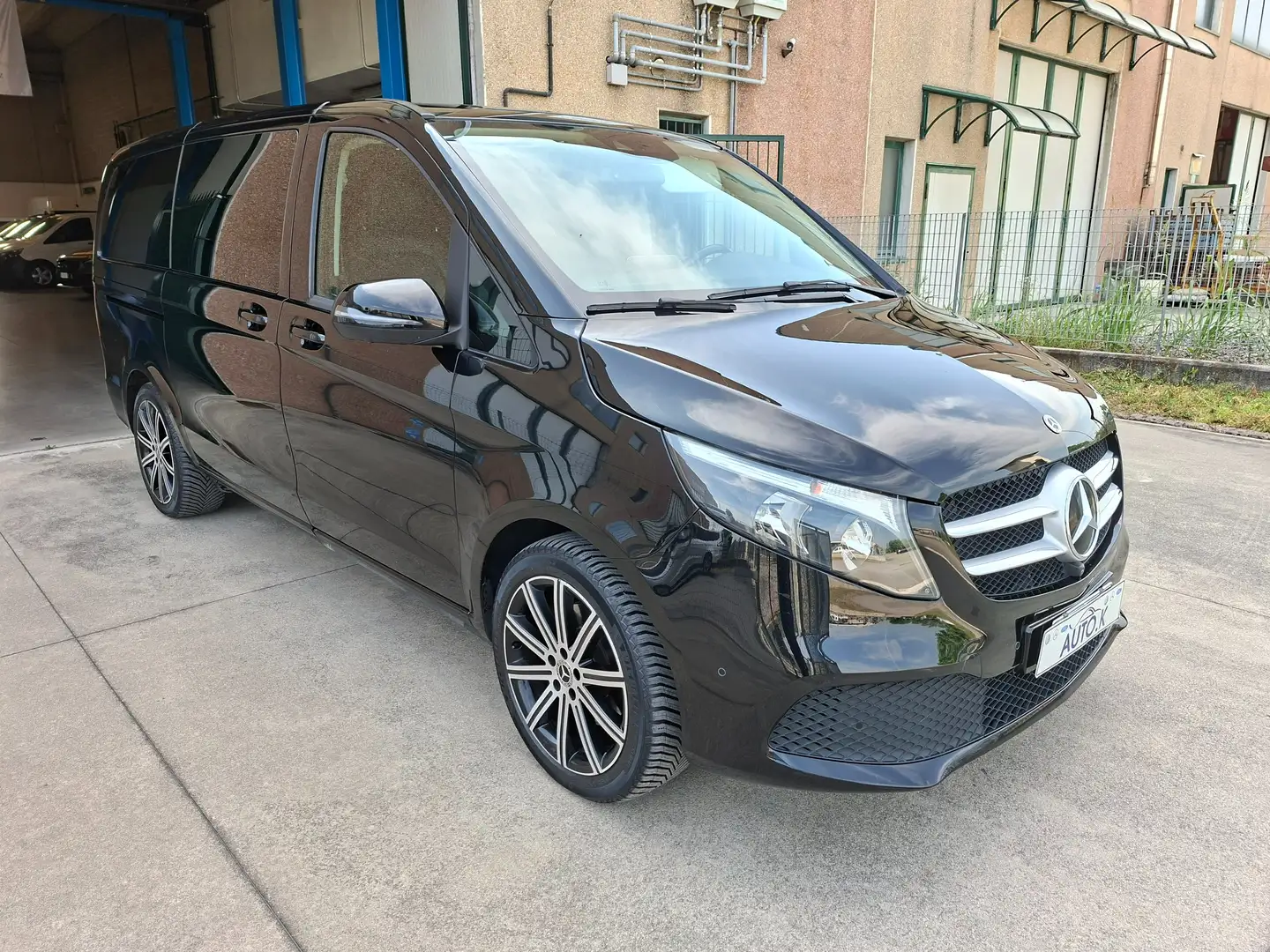 Mercedes-Benz V 300 4Matic Premium Noir - 1
