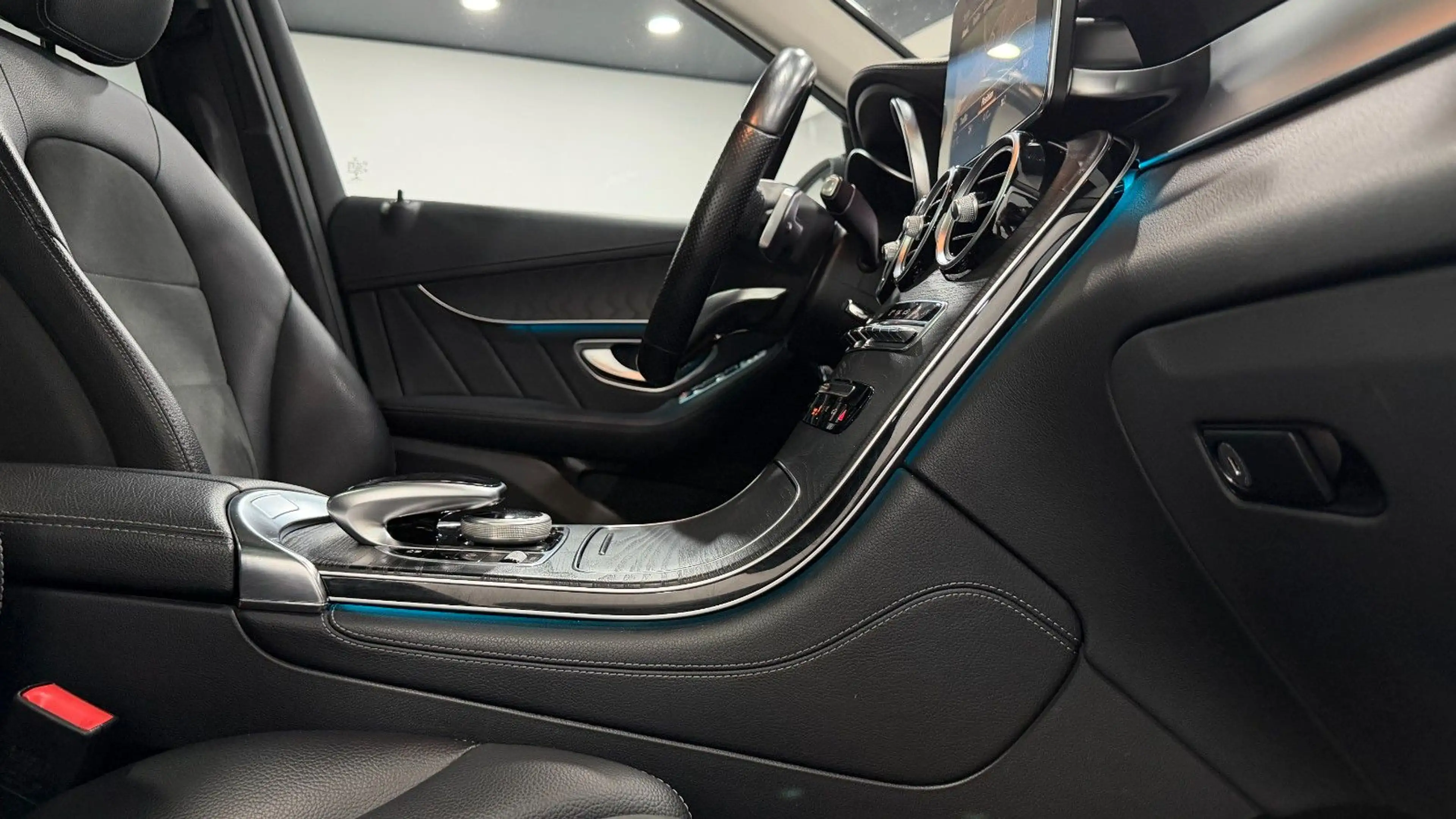 Mercedes-Benz GLC 350 d 4Matic AMG/Pano/HuD/360°/Burmester/20" — photo 8