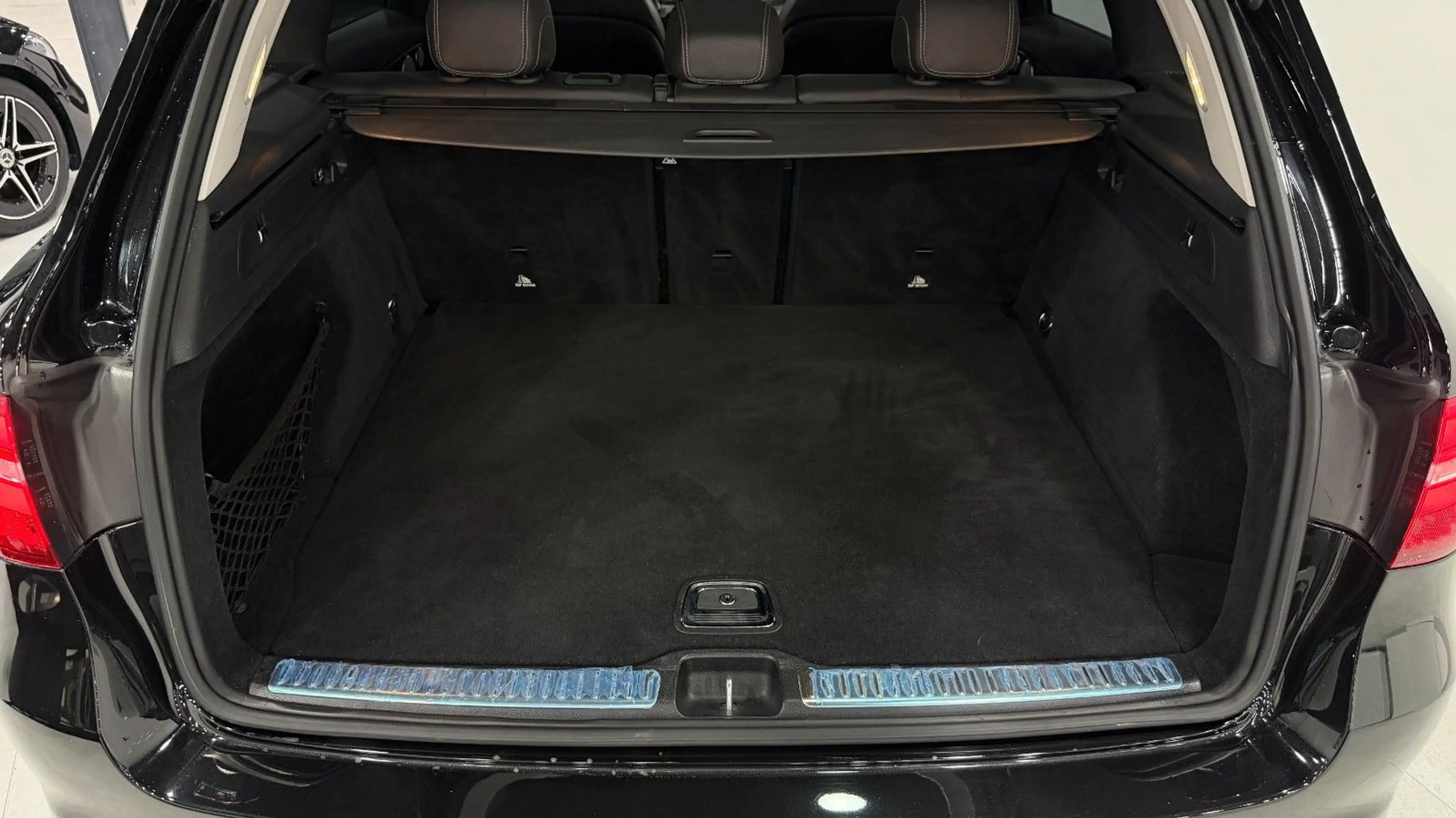 Mercedes-Benz GLC 350 d 4Matic AMG/Pano/HuD/360°/Burmester/20" — photo 15