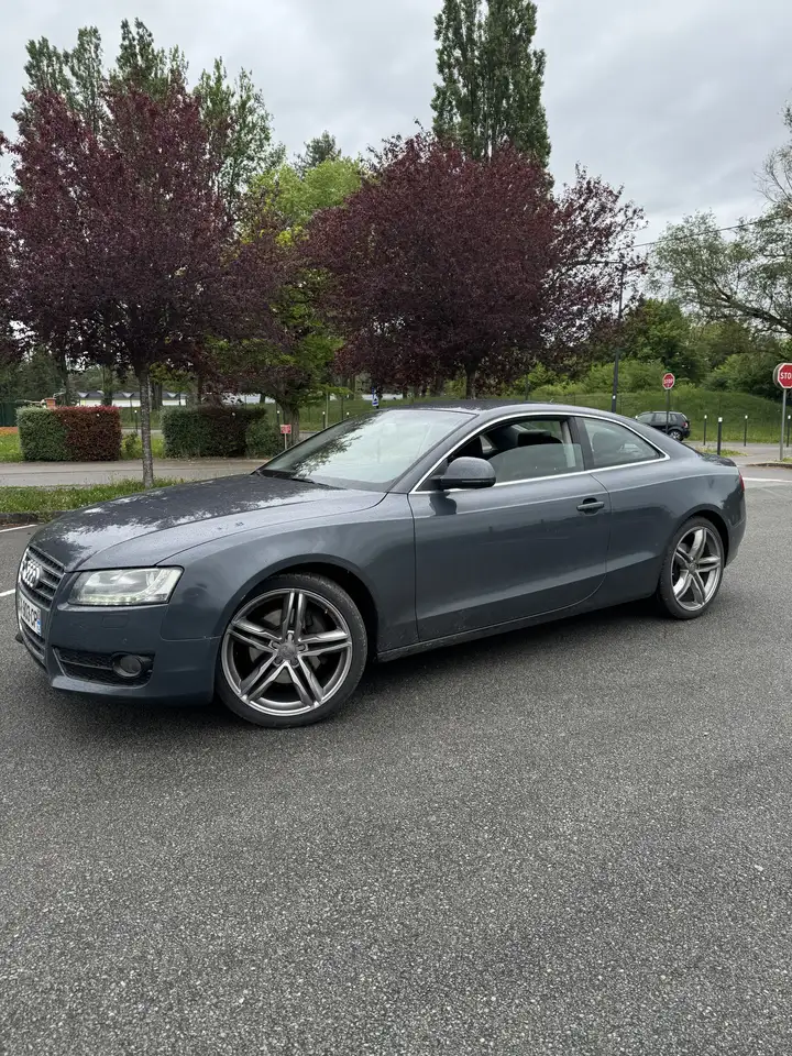 Audi A5 2.7 V6 TDI 190 DPF Ambiente Multitronic 