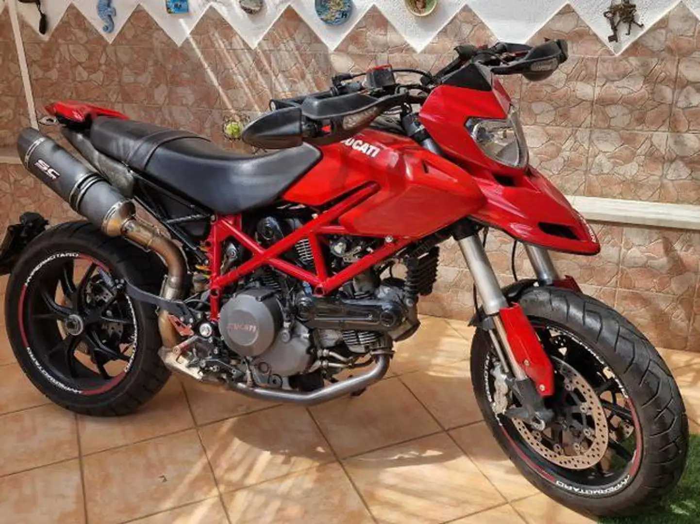 Ducati Hypermotard 796 Hypermotard 796 Rosso - 1