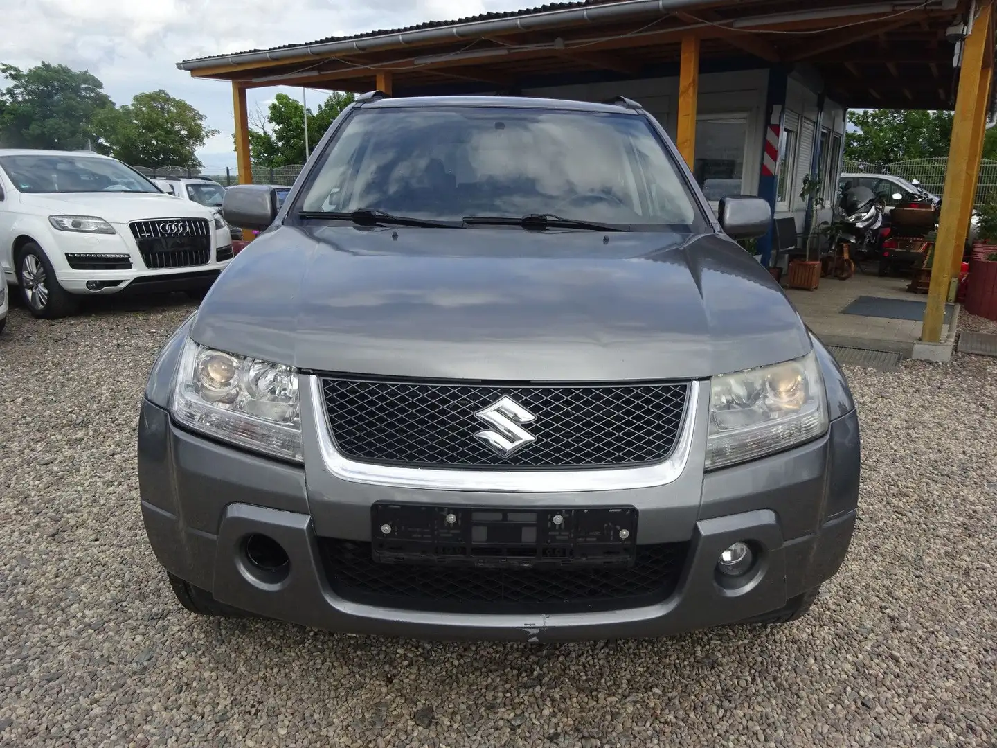 Suzuki Grand Vitara 2.0 Comfort Grau - 2