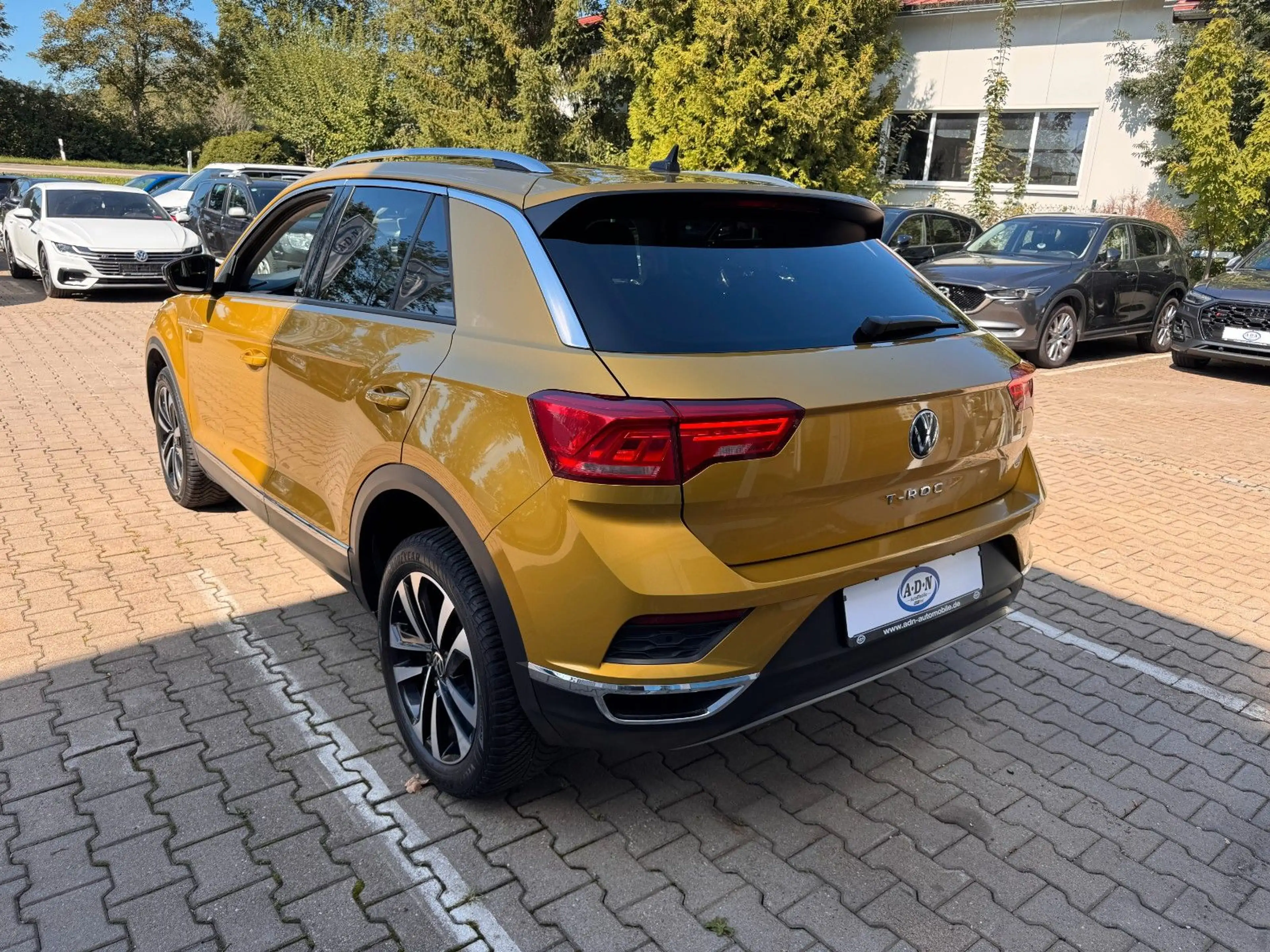 Volkswagen T-Roc United 2.0 TDI DSG *Virtual* Navi*Kamera* — photo 3