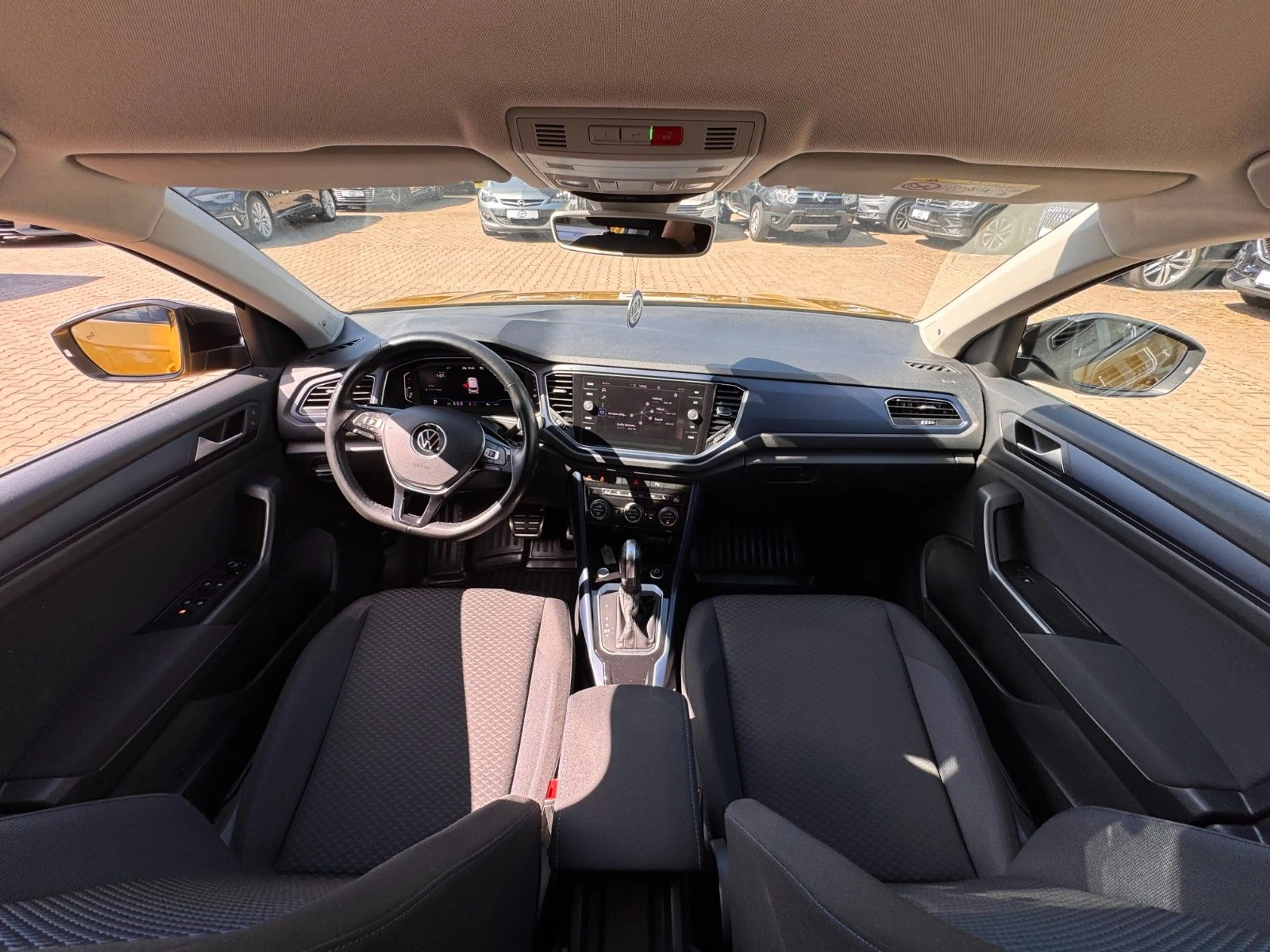 Volkswagen T-Roc United 2.0 TDI DSG *Virtual* Navi*Kamera* — photo 9