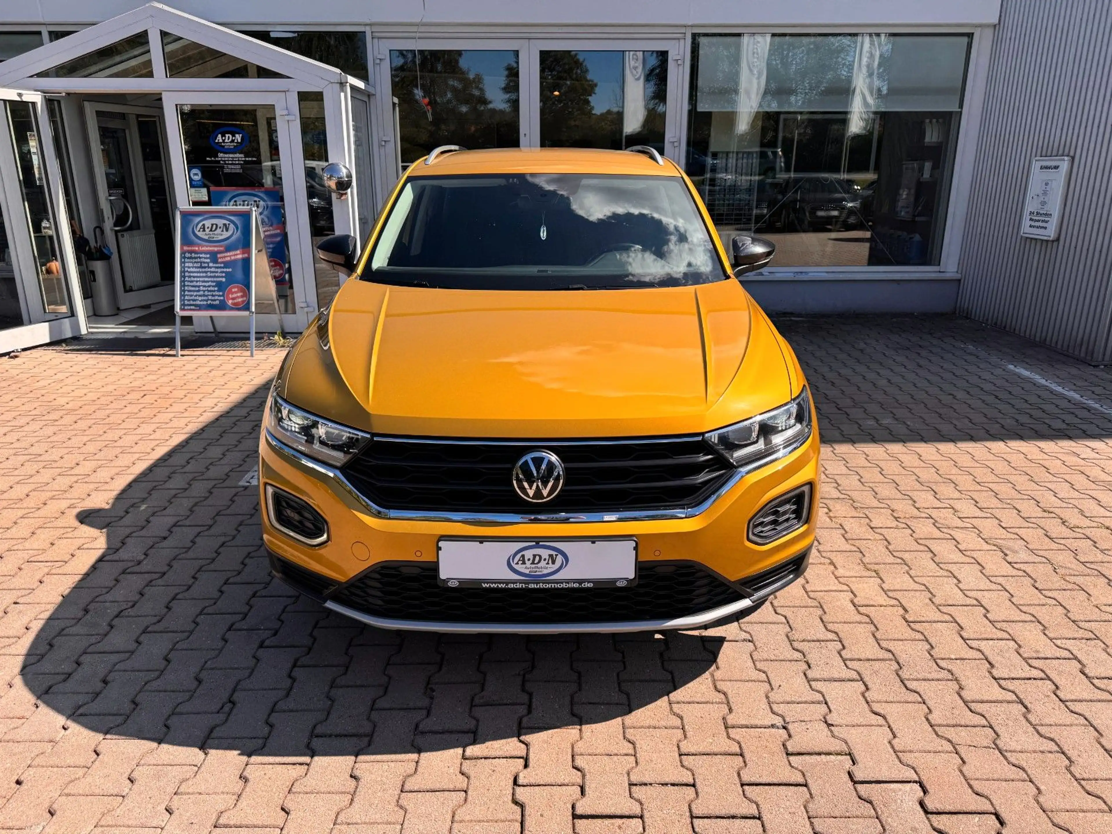 Volkswagen T-Roc United 2.0 TDI DSG *Virtual* Navi*Kamera* — photo 6
