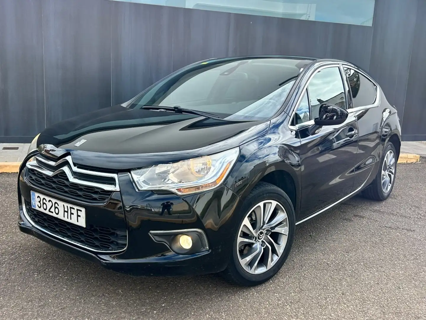 Citroen DS4 1.6 THP Style CMP Noir - 1