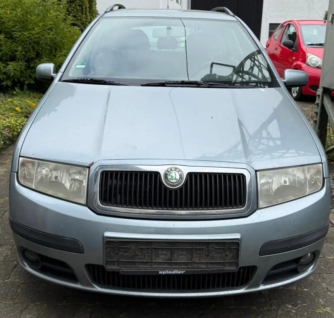 Skoda Fabia Fabia 1.9 TDI Combi Extra Gris - 1