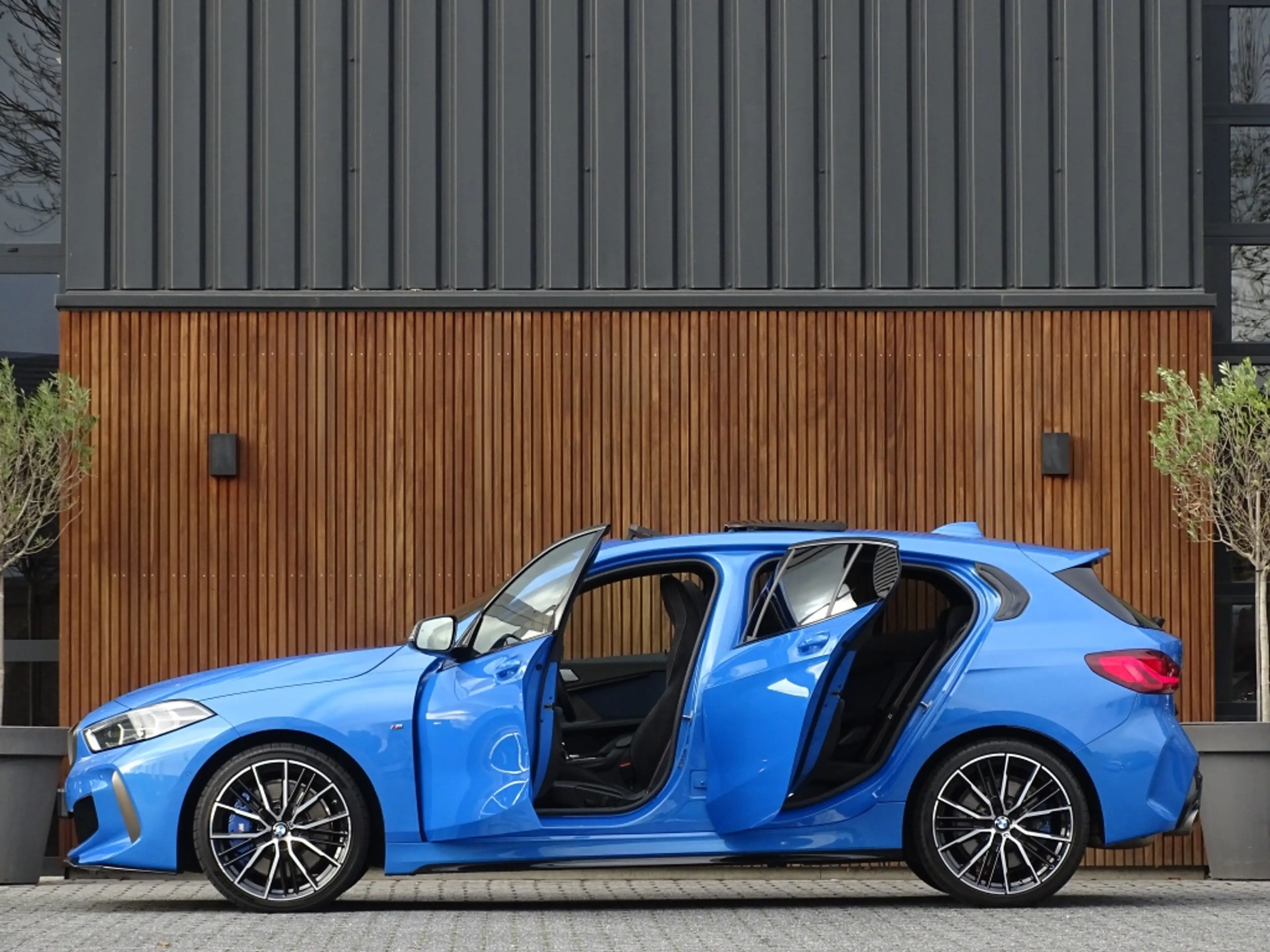 BMW 135 1-serie M135i 306PK xDrive M-sport / Individual / — photo 6