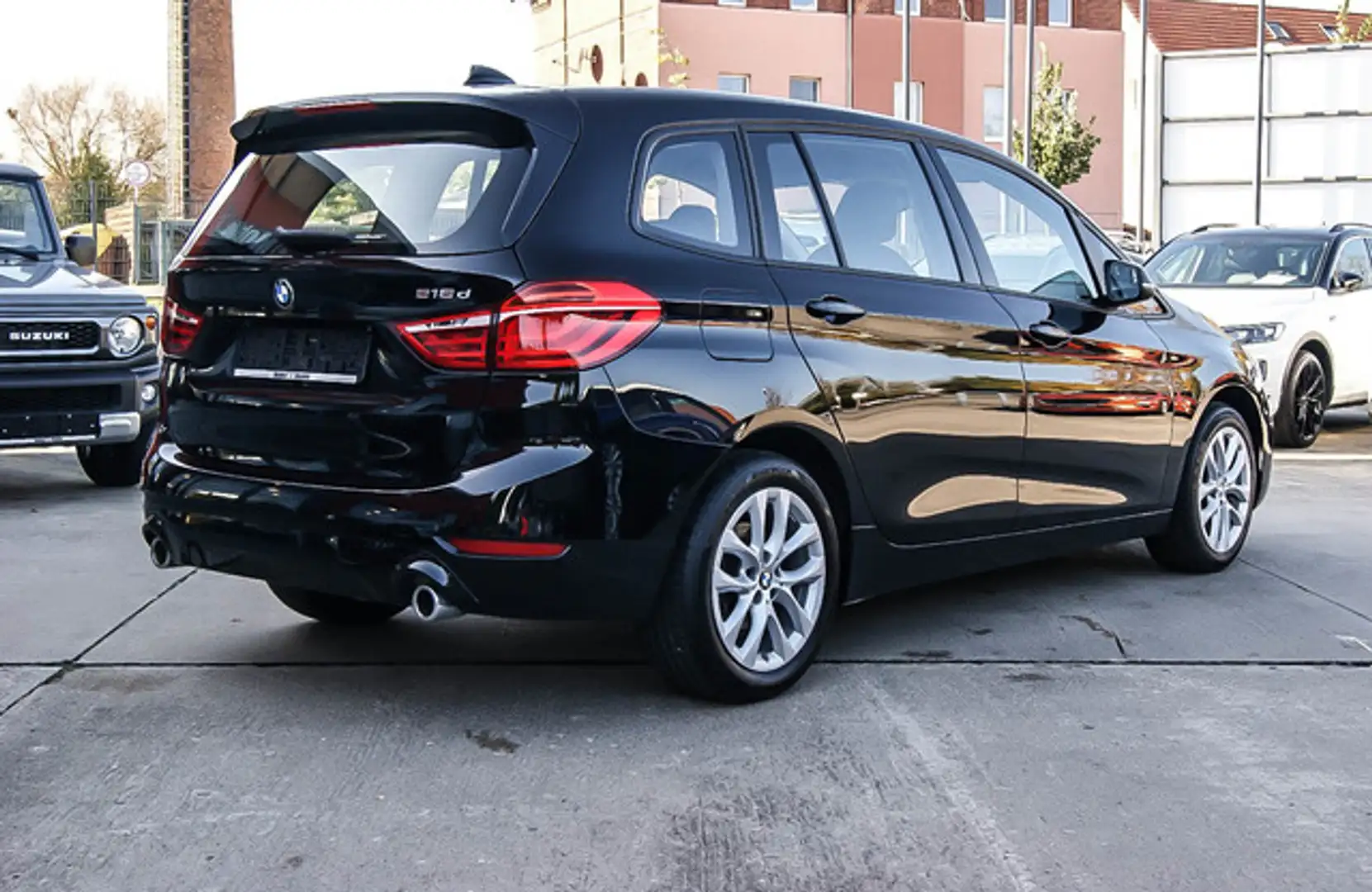 BMW 218 Gran Tourer d Advantage BUSINESS NAVIGATION Noir - 2