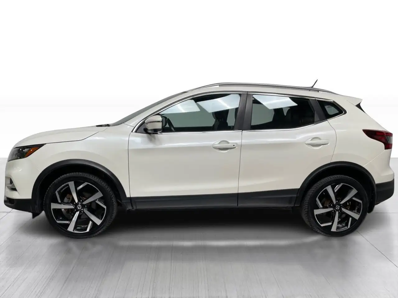 Nissan Qashqai снимка Nissan Qashqai