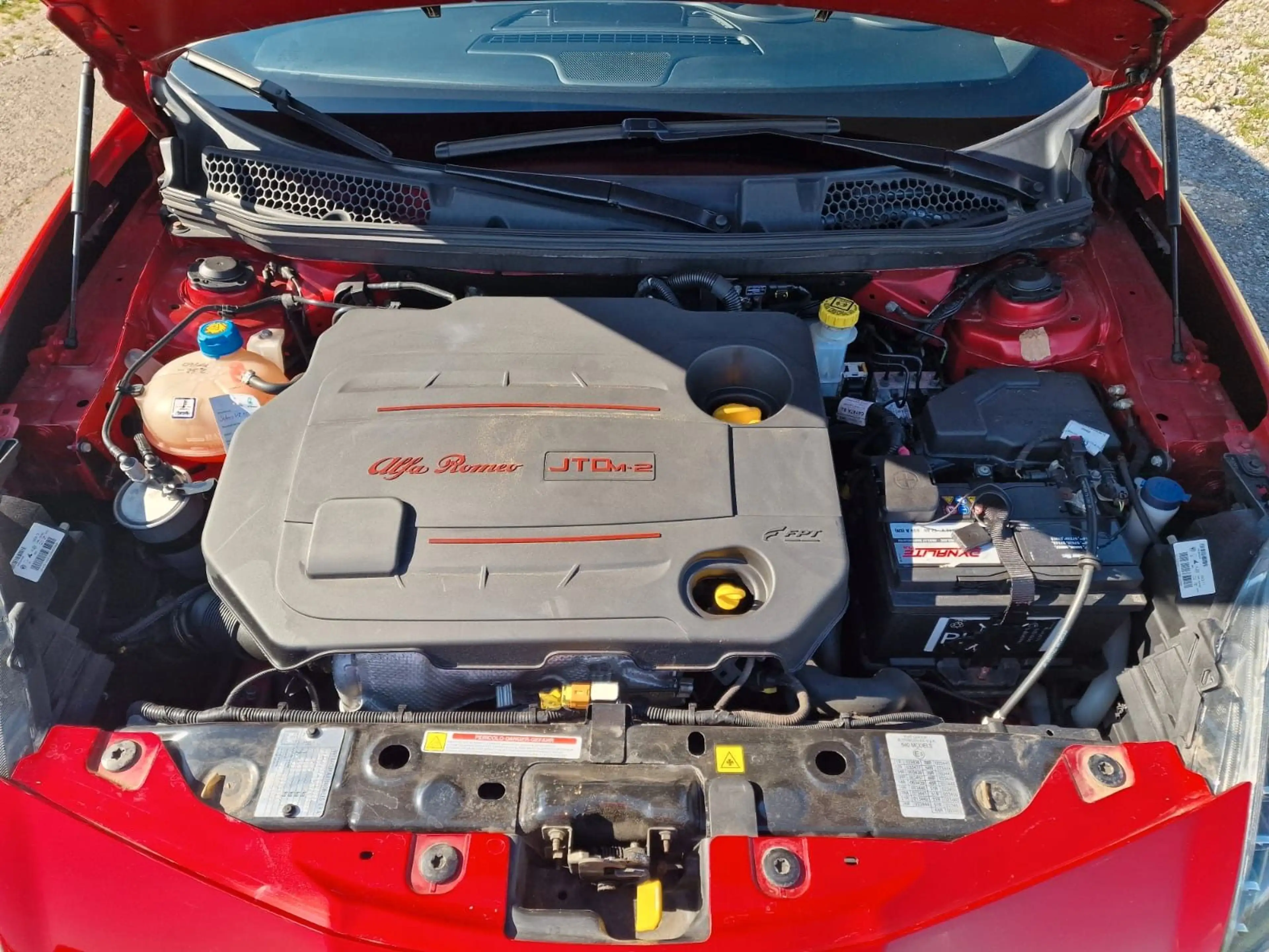 Alfa Romeo Giulietta Turismo — photo 9