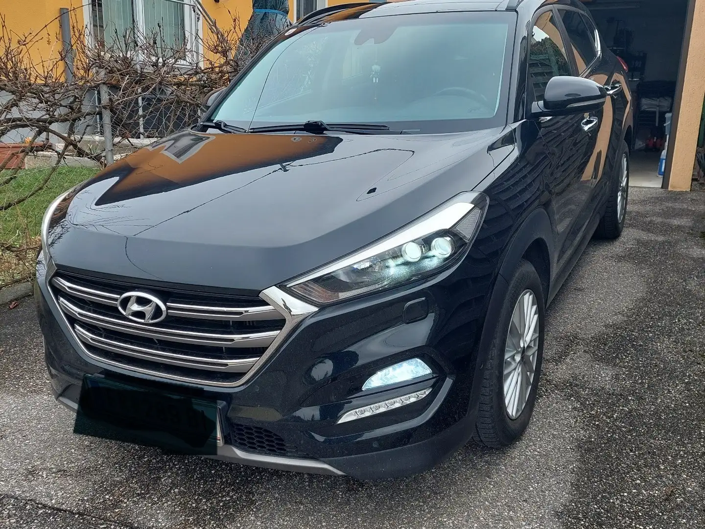 Hyundai TUCSON 2,0 CRDI 4WD Platin Aut. - 1