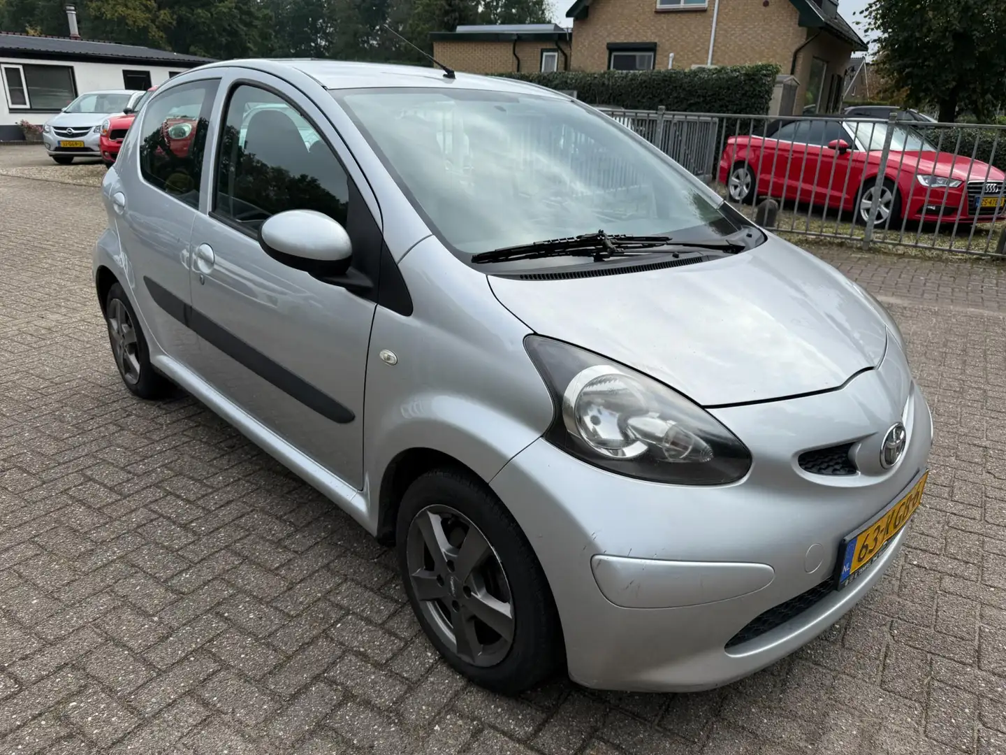 Toyota Aygo 1.0-12V 5-DRS AIRCO LMV TREKHAAK NWE APK Grijs - 2