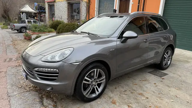 Porsche Cayenne 3.0 V6 tdi 245cv tiptronic