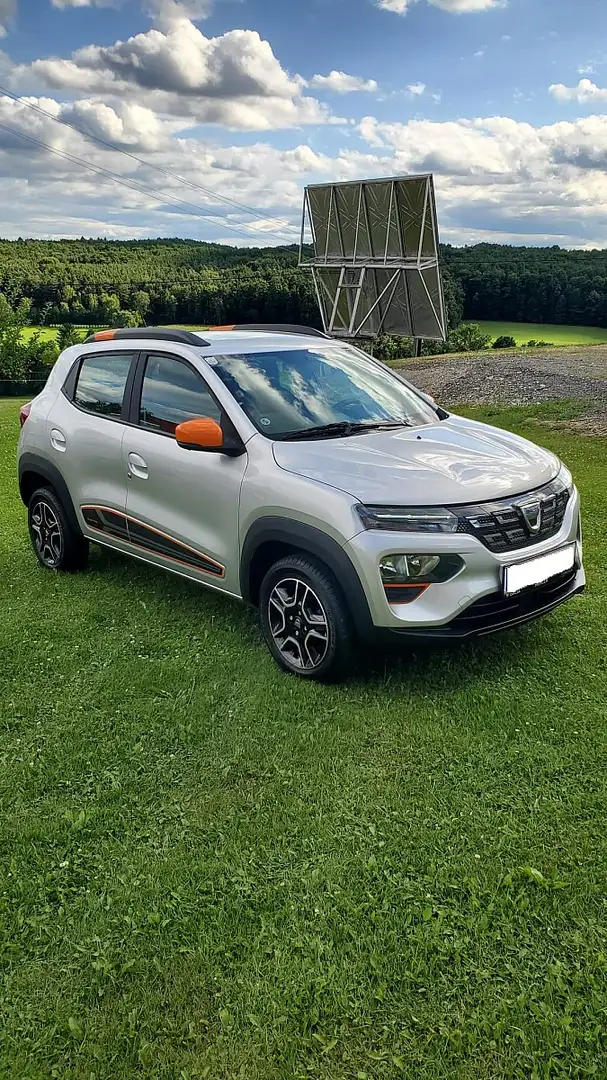 Dacia Spring Comfort Plus Gris - 1