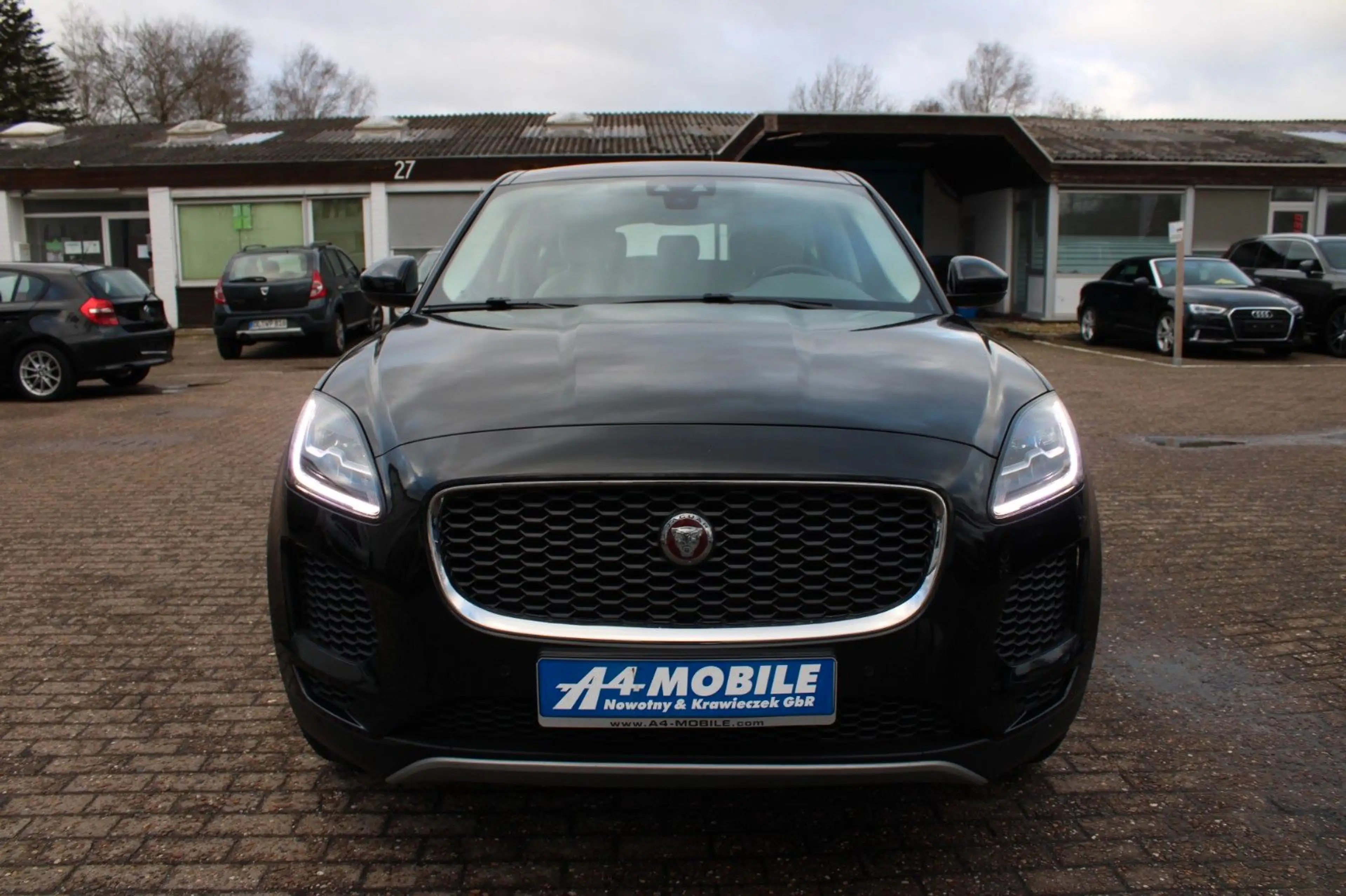 Jaguar E-Pace D180 S 4WD Automatik Leder LED Kamera — photo 8