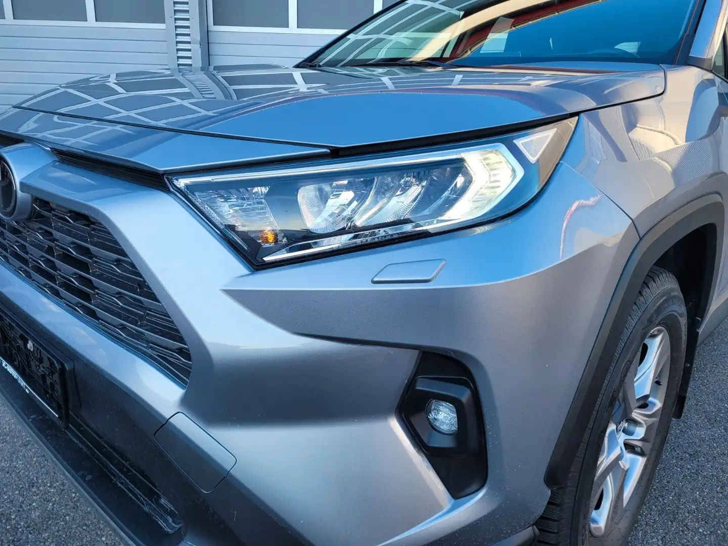 Toyota RAV 4 RAV4 4x2 ,LED,ACC, Garantie, Benziner Silber - 2