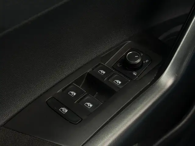 Volkswagen Polo view 19