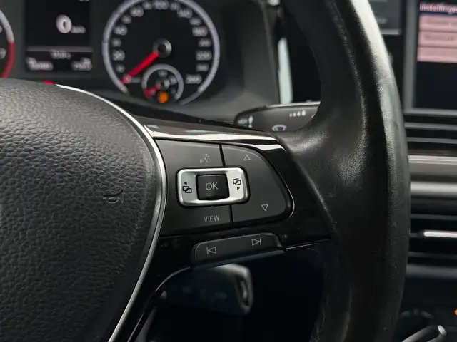 Volkswagen Polo view 17