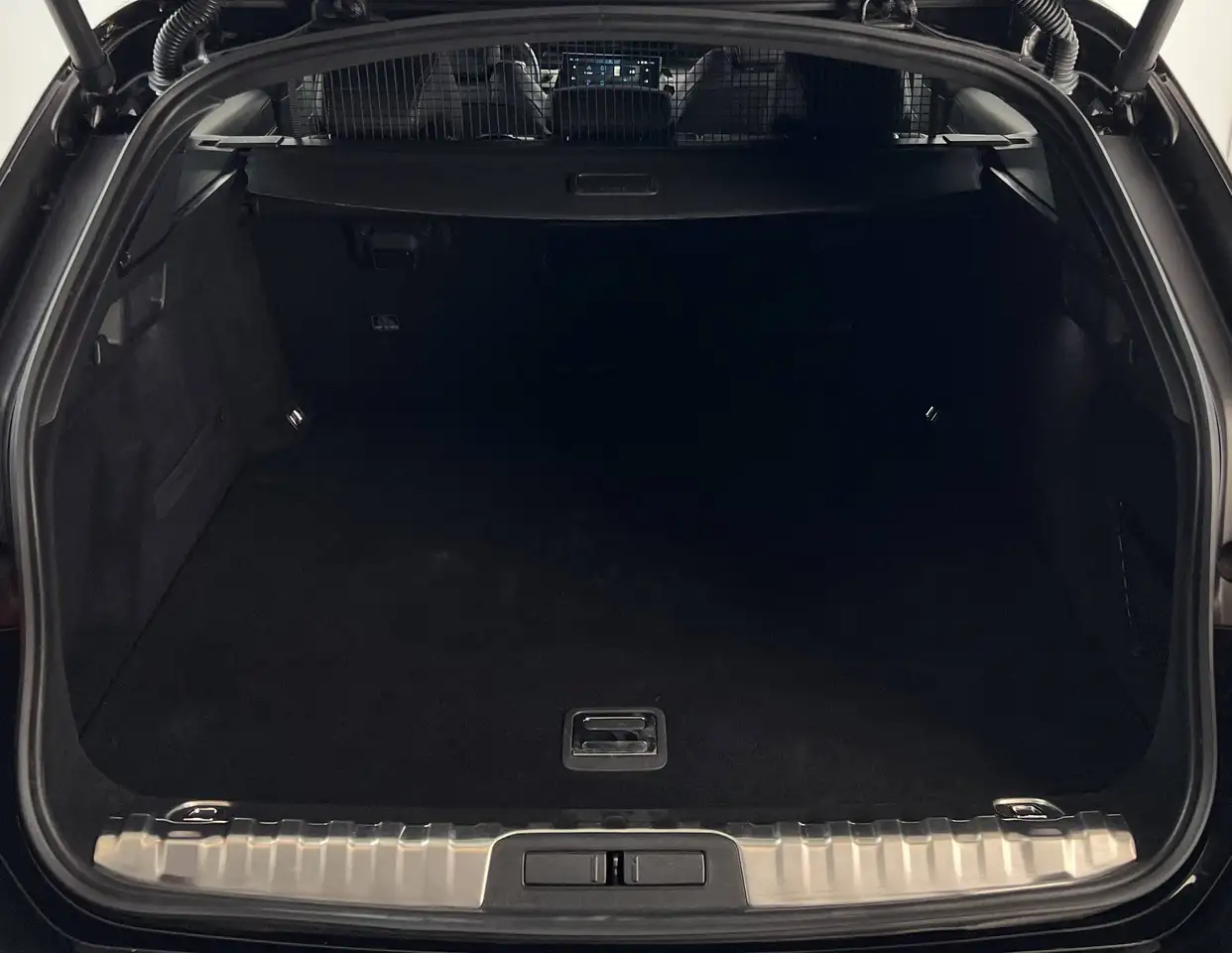 Peugeot 508 SW Allure Pack 1.5 BlueHDi 96 KW EAT8 LED AHK NAVI TEMPOMAT SITZH CARPLAY, миниатюра 13