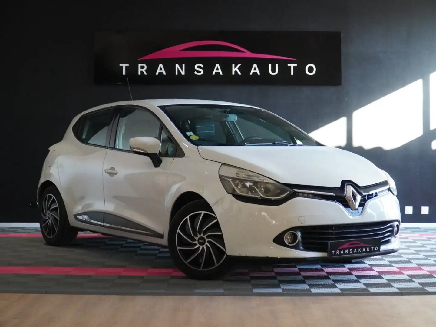 Renault Clio IV BUSINESS dCi 75 Energy 5Places Blanc - 1