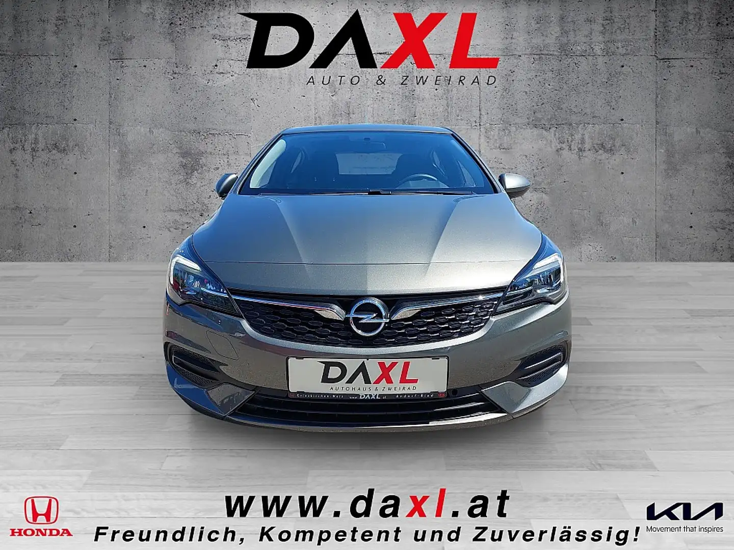 Opel Astra 1,2 Turbo Direct Injection Grijs - 2