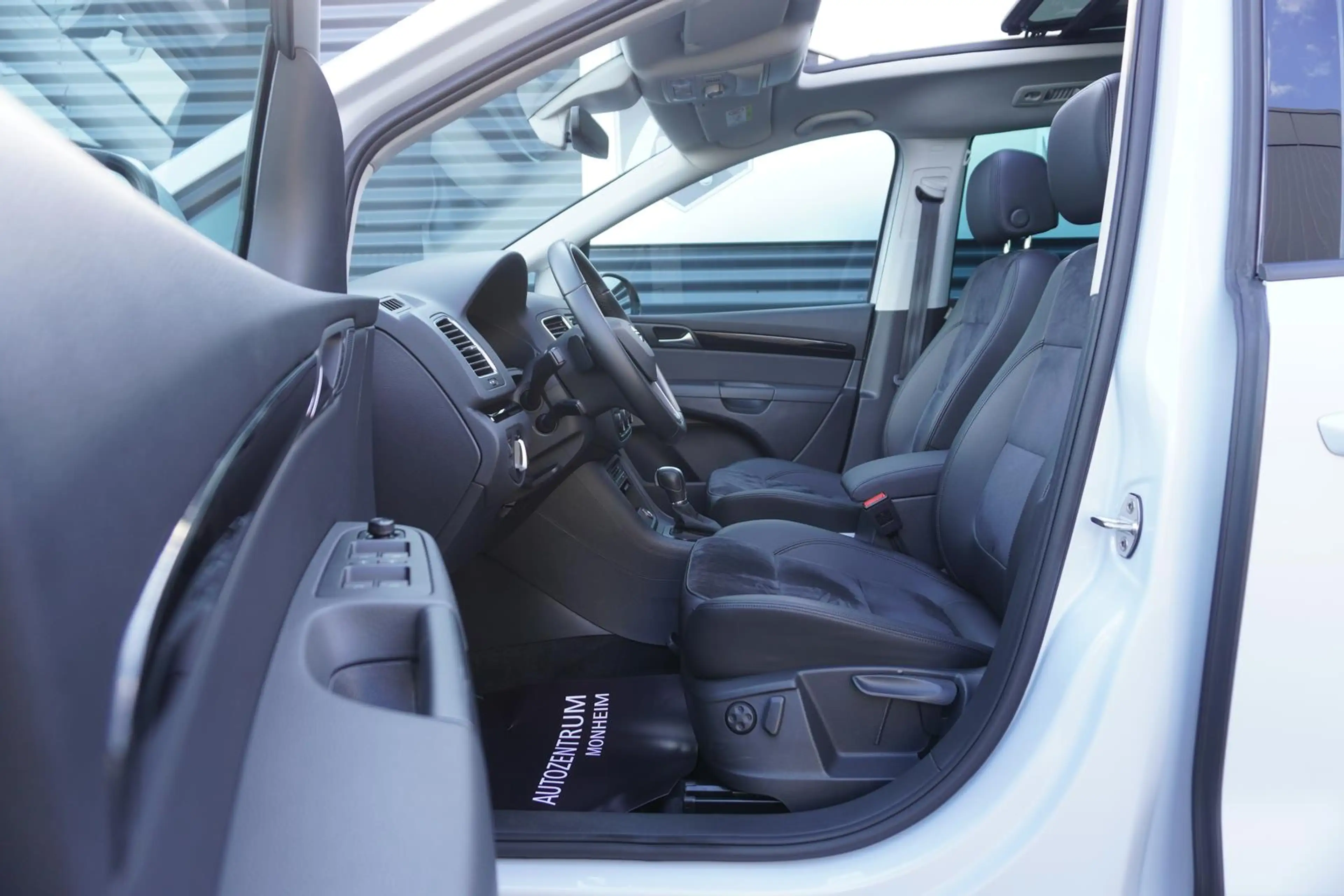 SEAT Alhambra 1.4 TSI STYLE|7-SITZER|KAMERA|APPLE|DAB — photo 12