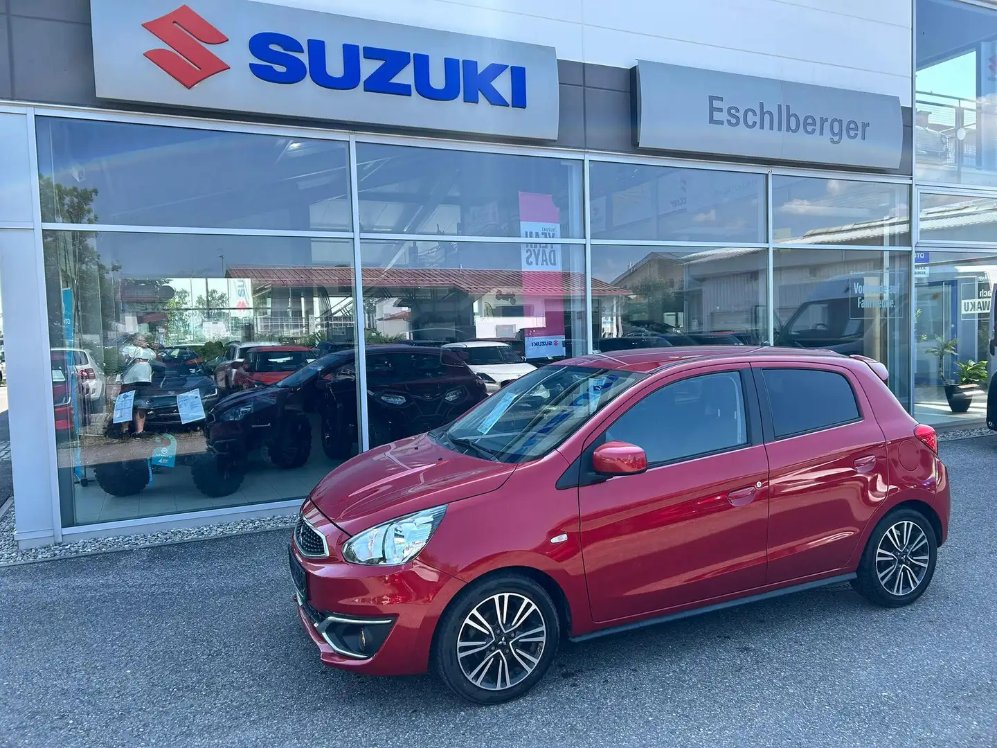 Mitsubishi Space Star 1.2 Edition 100 1.2 Liter Rot - 1