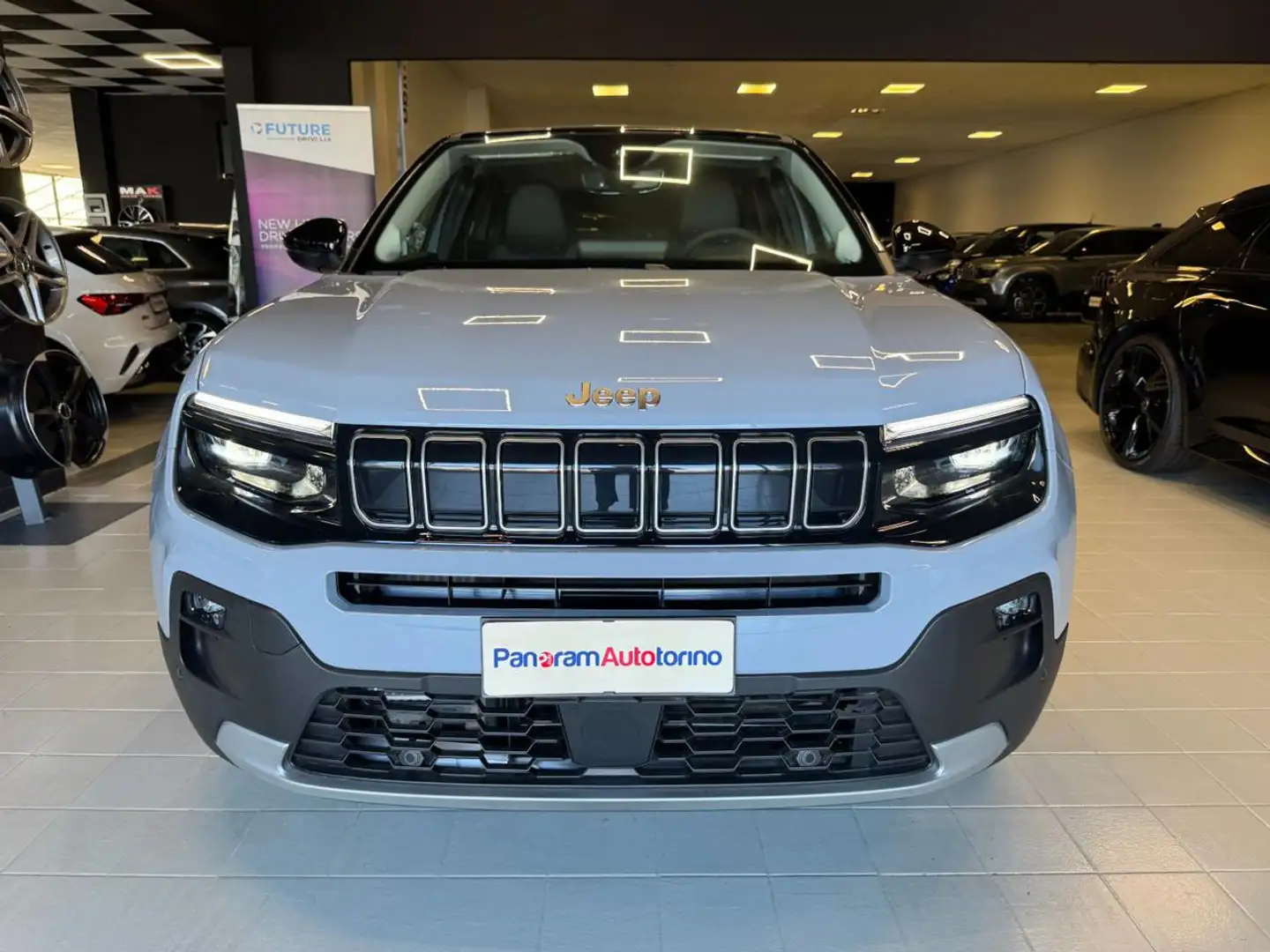 Jeep Avenger 1.2 Turbo 110 CV MHEV Summit km0! Grigio - 2