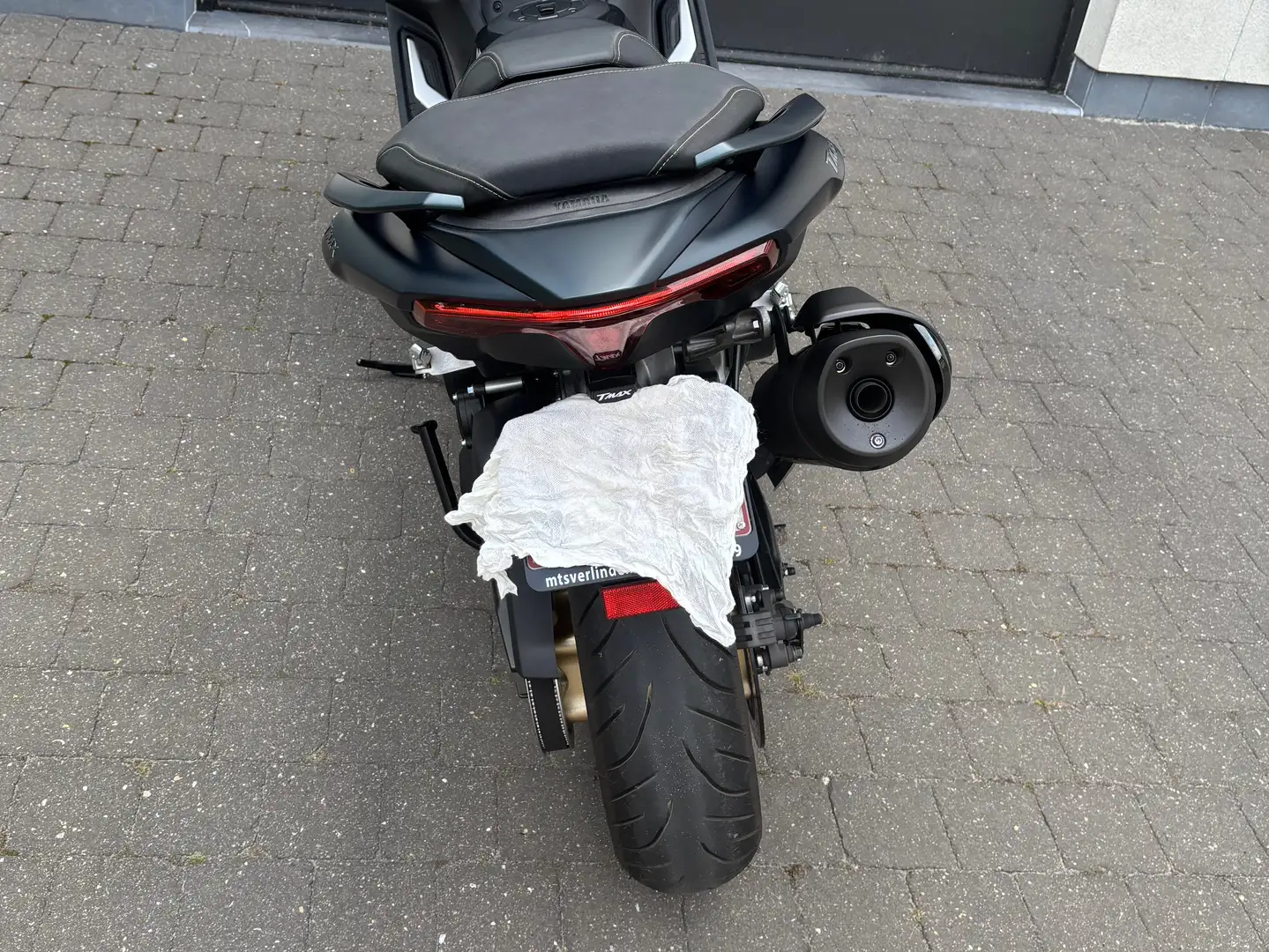 Yamaha TMAX 560 Verde - 2