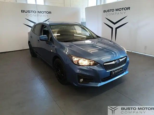 Subaru Impreza 1.6i Style navi lineartronic